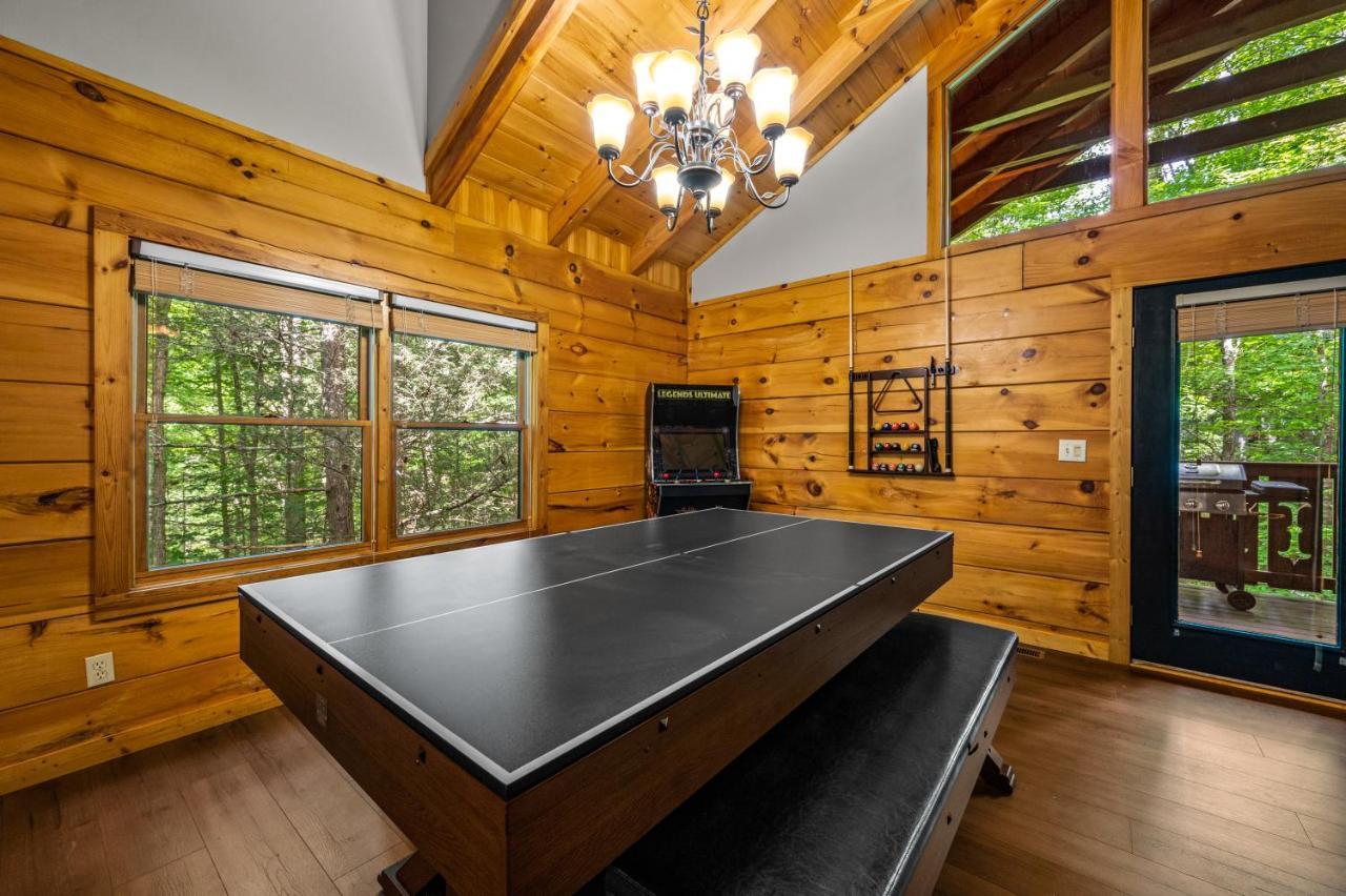 Bear Bottom Cabin Holiday home