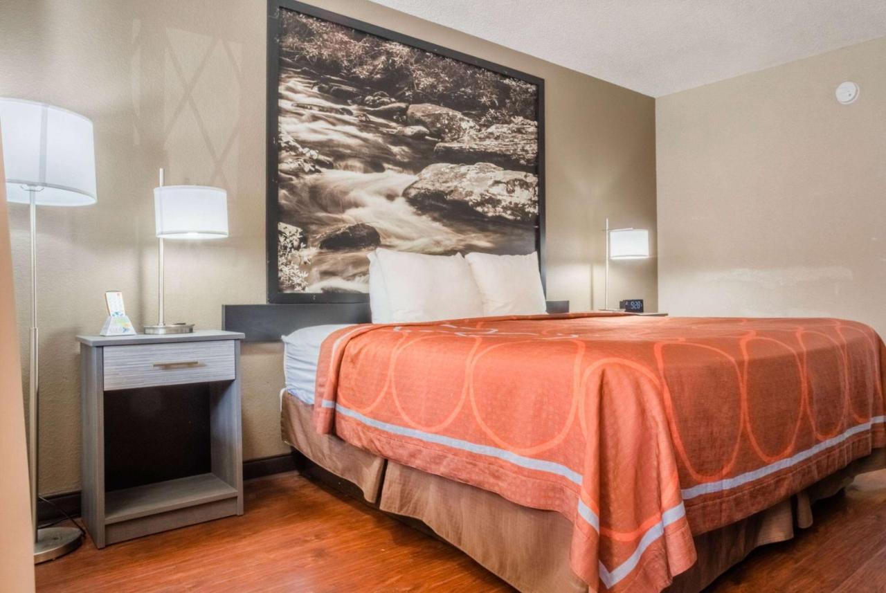 Super 8 By Wyndham Downtown At Convention Center Gatlinburg