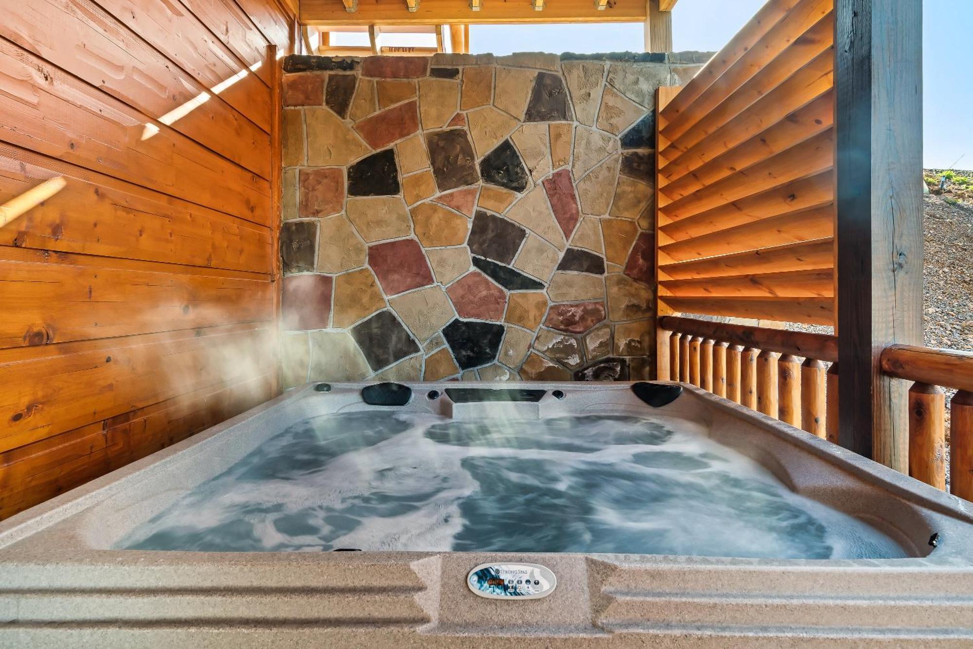 Full Equipped Cabin With A Pool And Game Room Smokies Views Gatlinburg