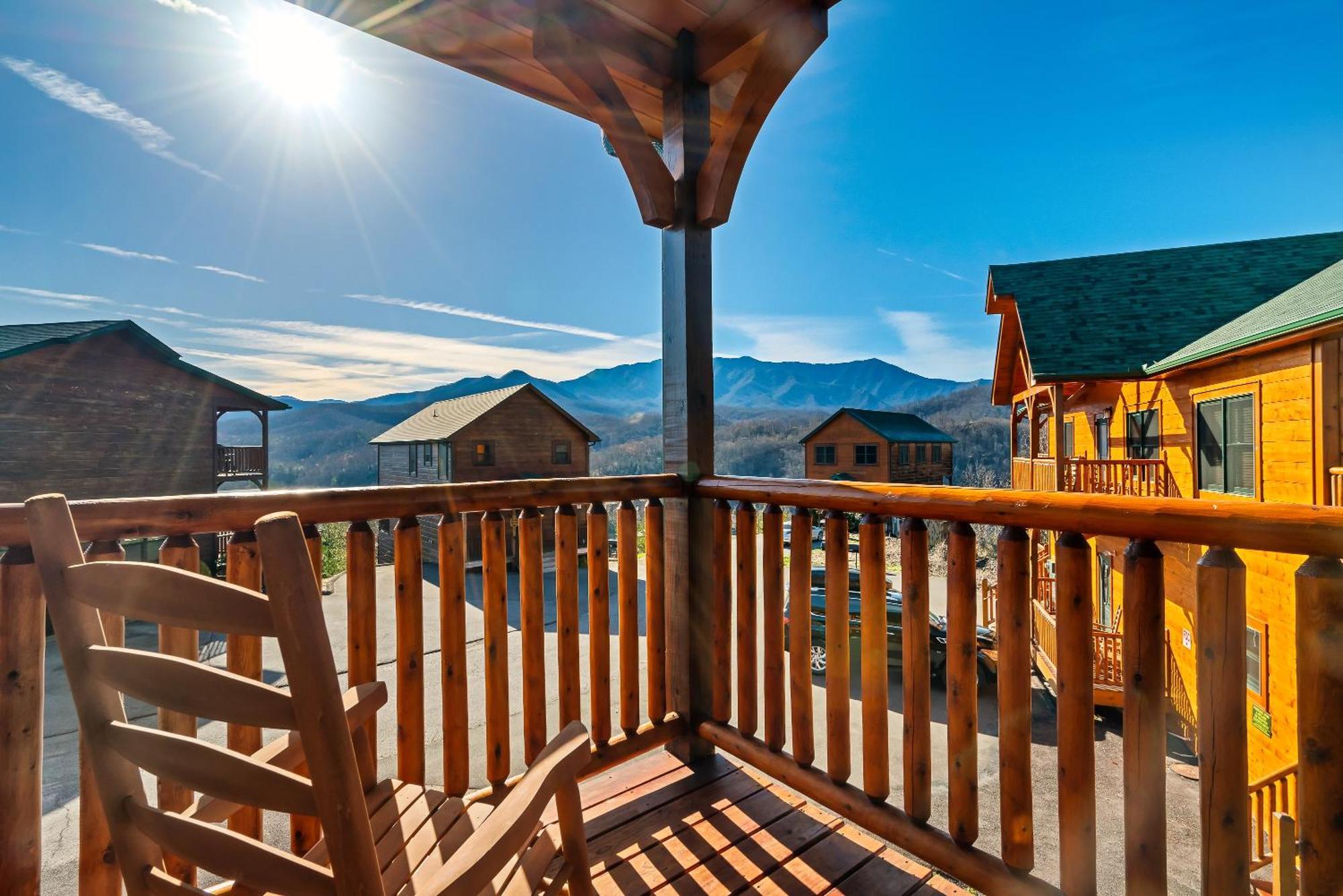 Chalet Full Equipped Cabin With A Pool And Game Room Smokies Views