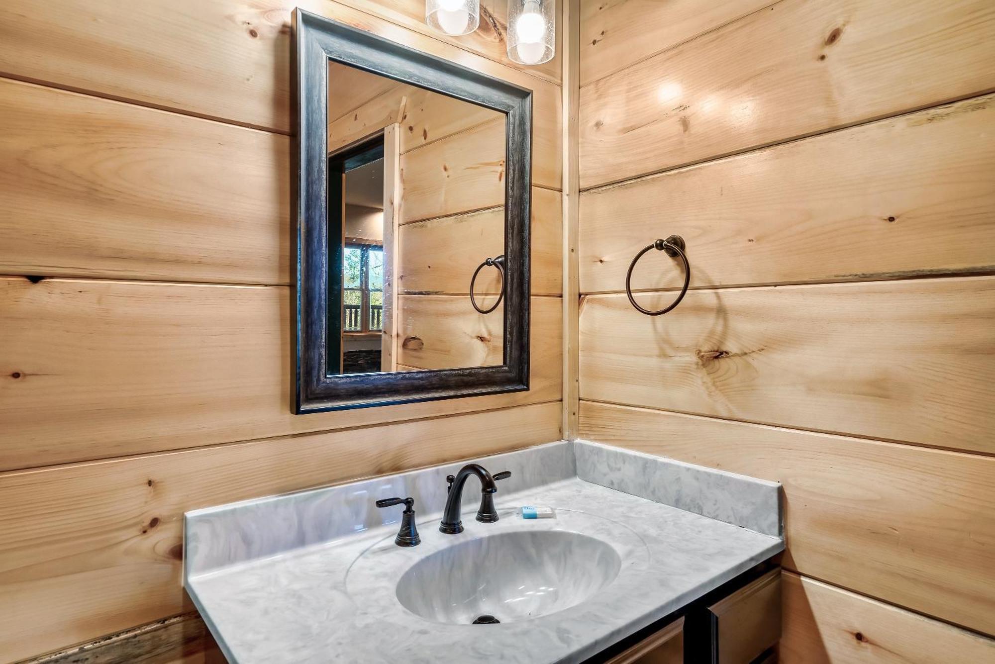 Full Equipped Cabin With A Pool And Game Room Smokies Views Gatlinburg