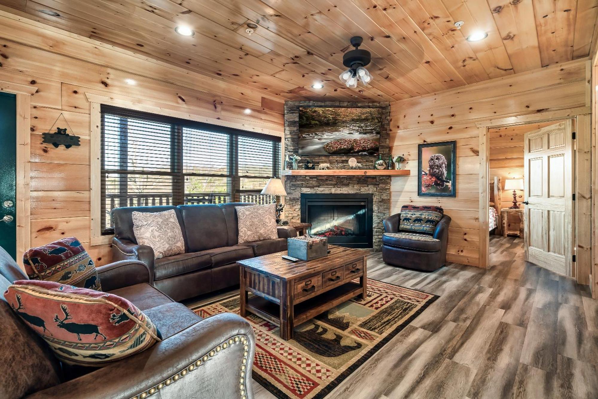 Full Equipped Cabin With A Pool And Game Room Smokies Views Chalet *