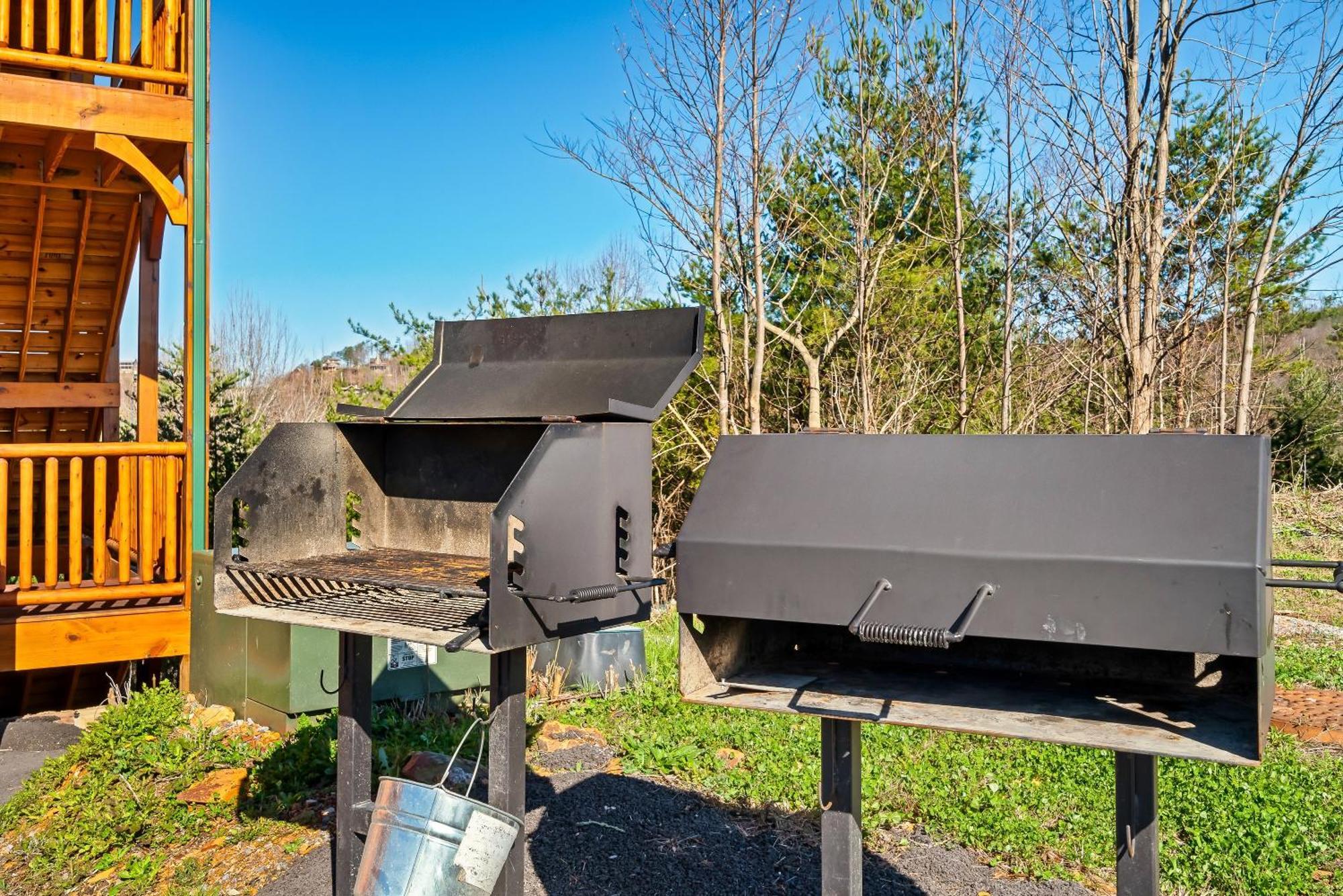 Full Equipped Cabin With A Pool And Game Room Smokies Views Chalet Gatlinburg