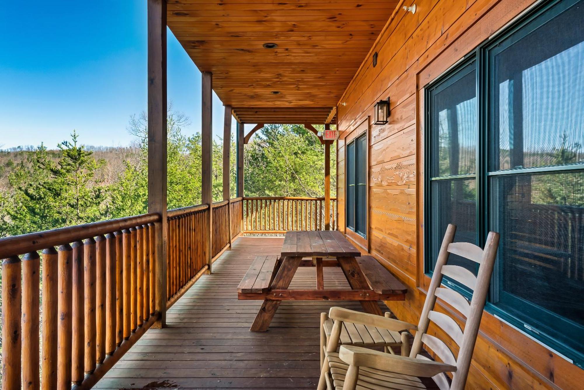Full Equipped Cabin With A Pool And Game Room Smokies Views Gatlinburg