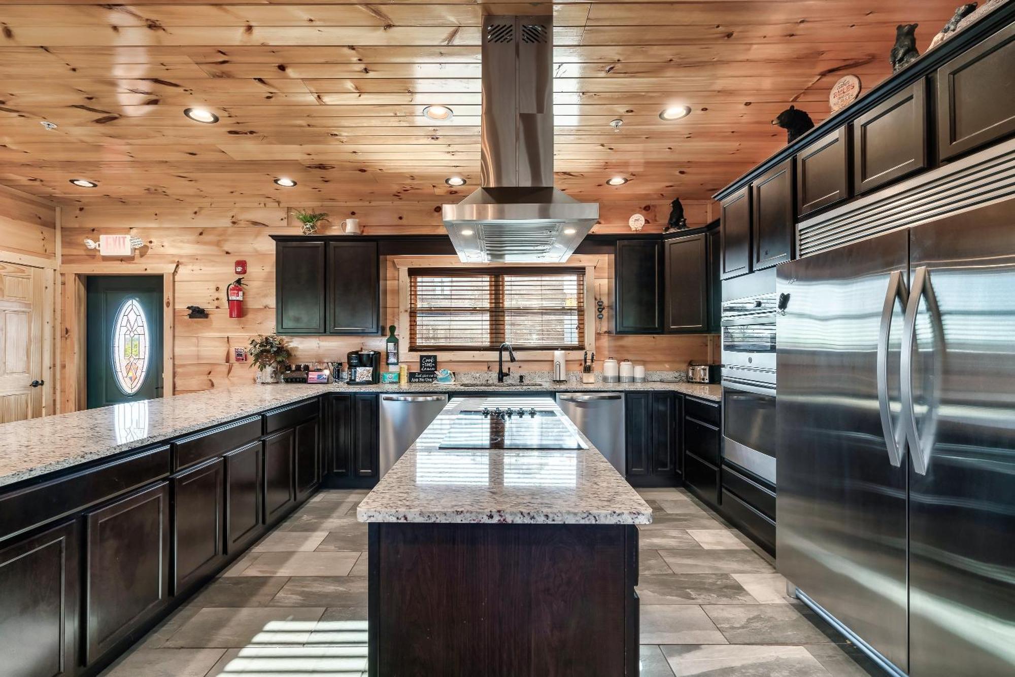Full Equipped Cabin With A Pool And Game Room Smokies Views