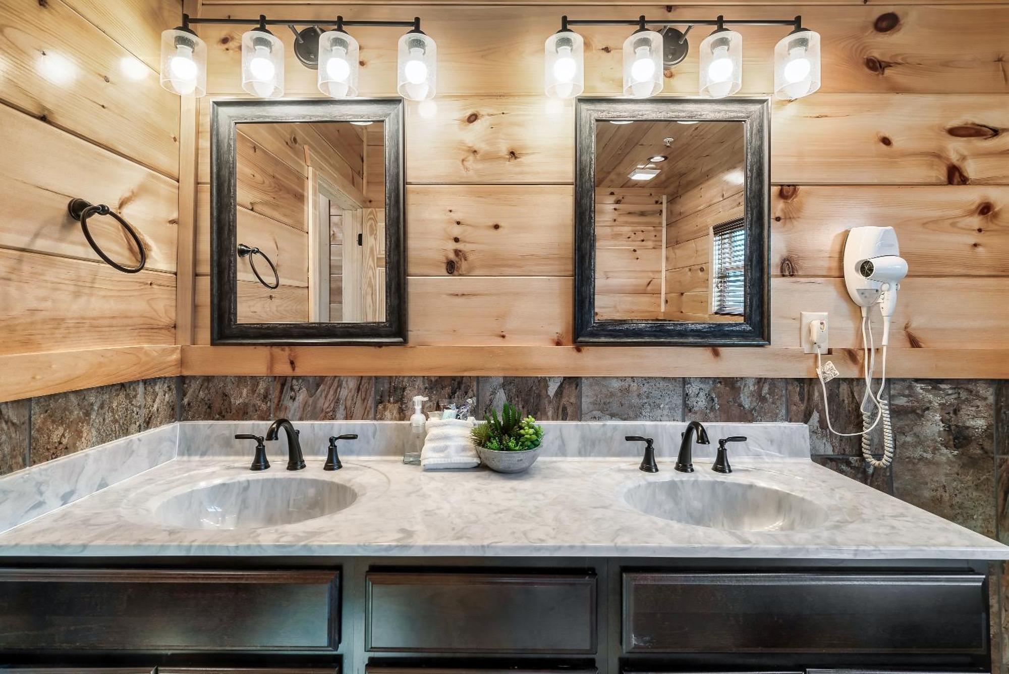 Full Equipped Cabin With A Pool And Game Room Smokies Views *