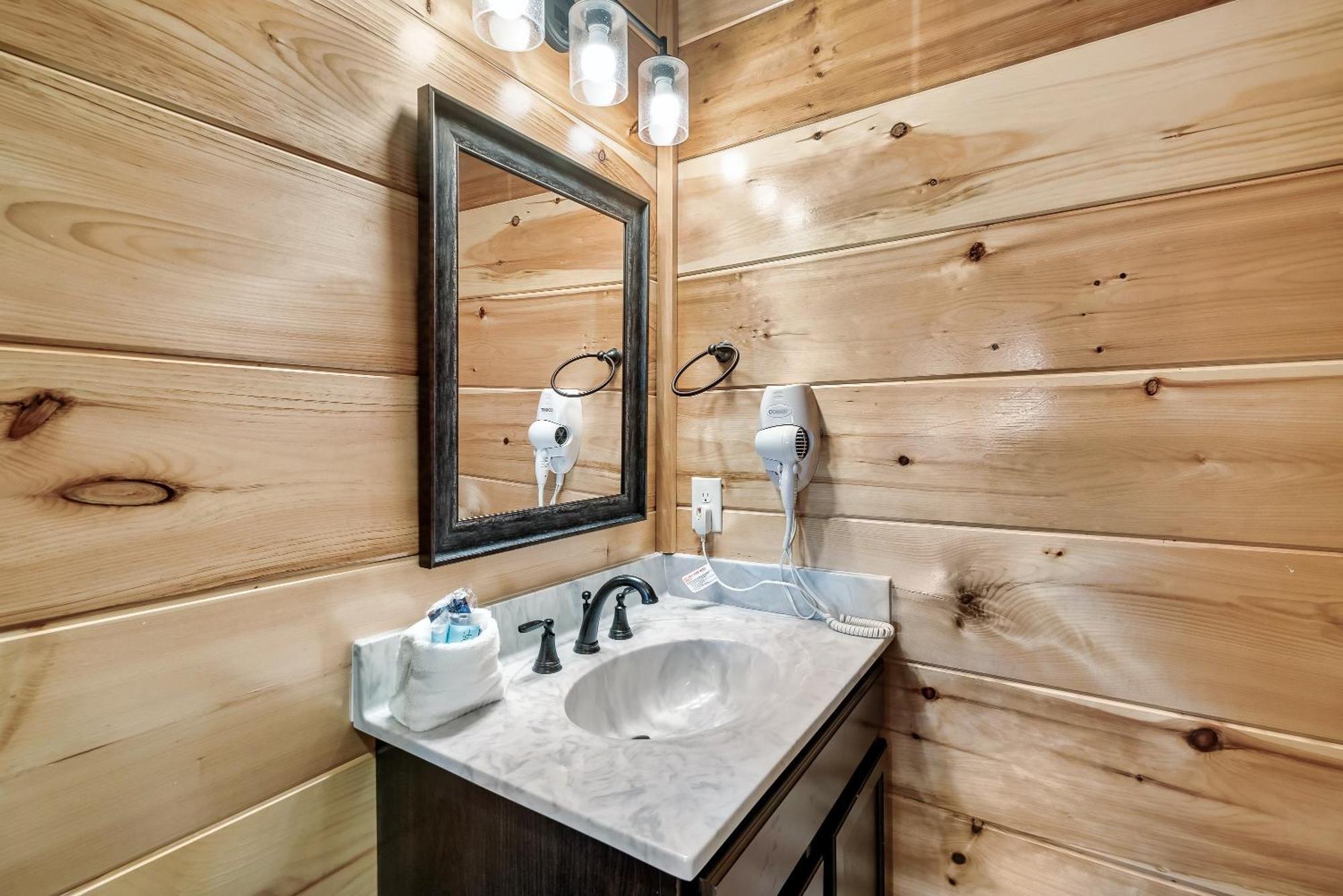 Chalet Full Equipped Cabin With A Pool And Game Room Smokies Views Gatlinburg