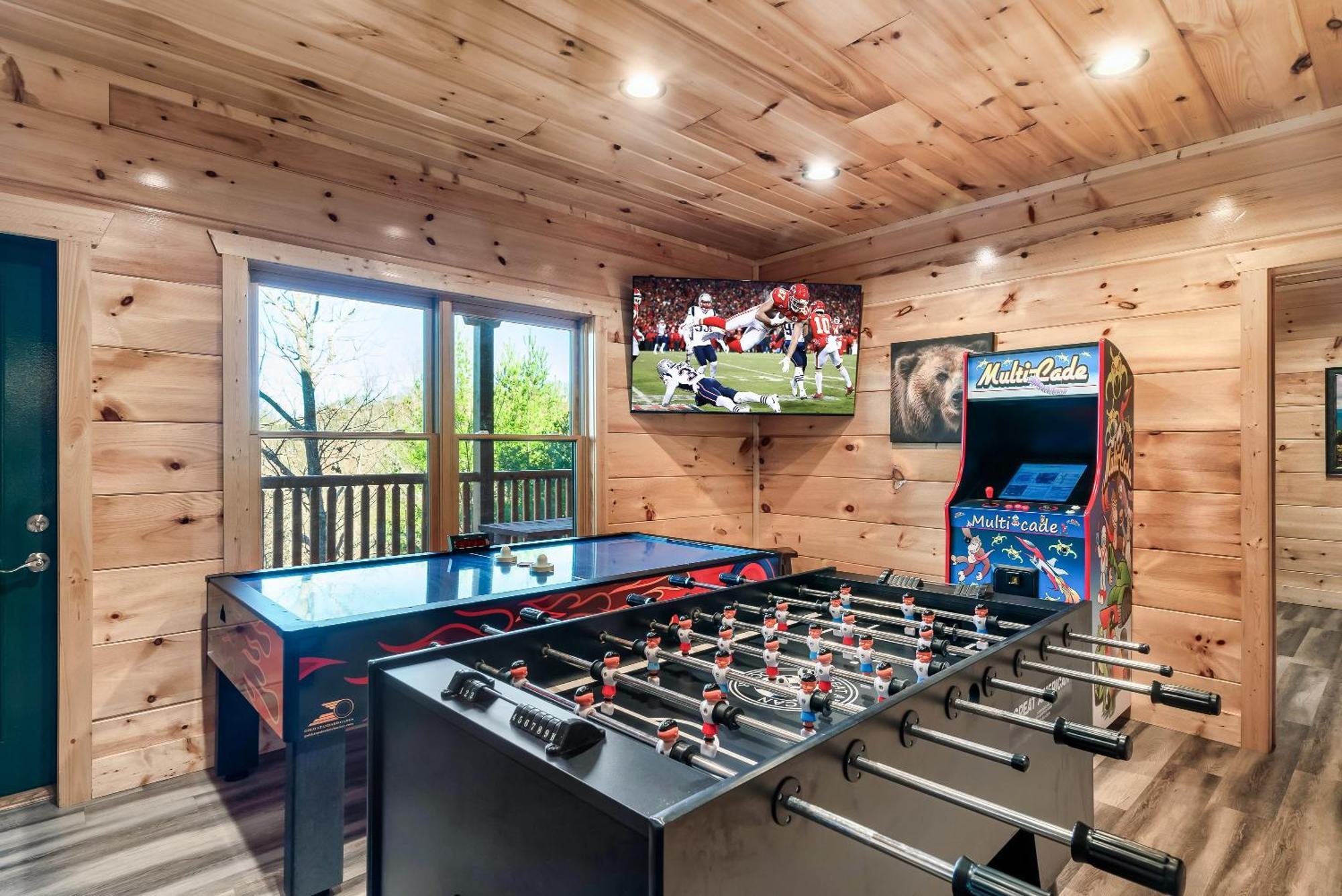 Full Equipped Cabin With A Pool And Game Room Smokies Views Chalet