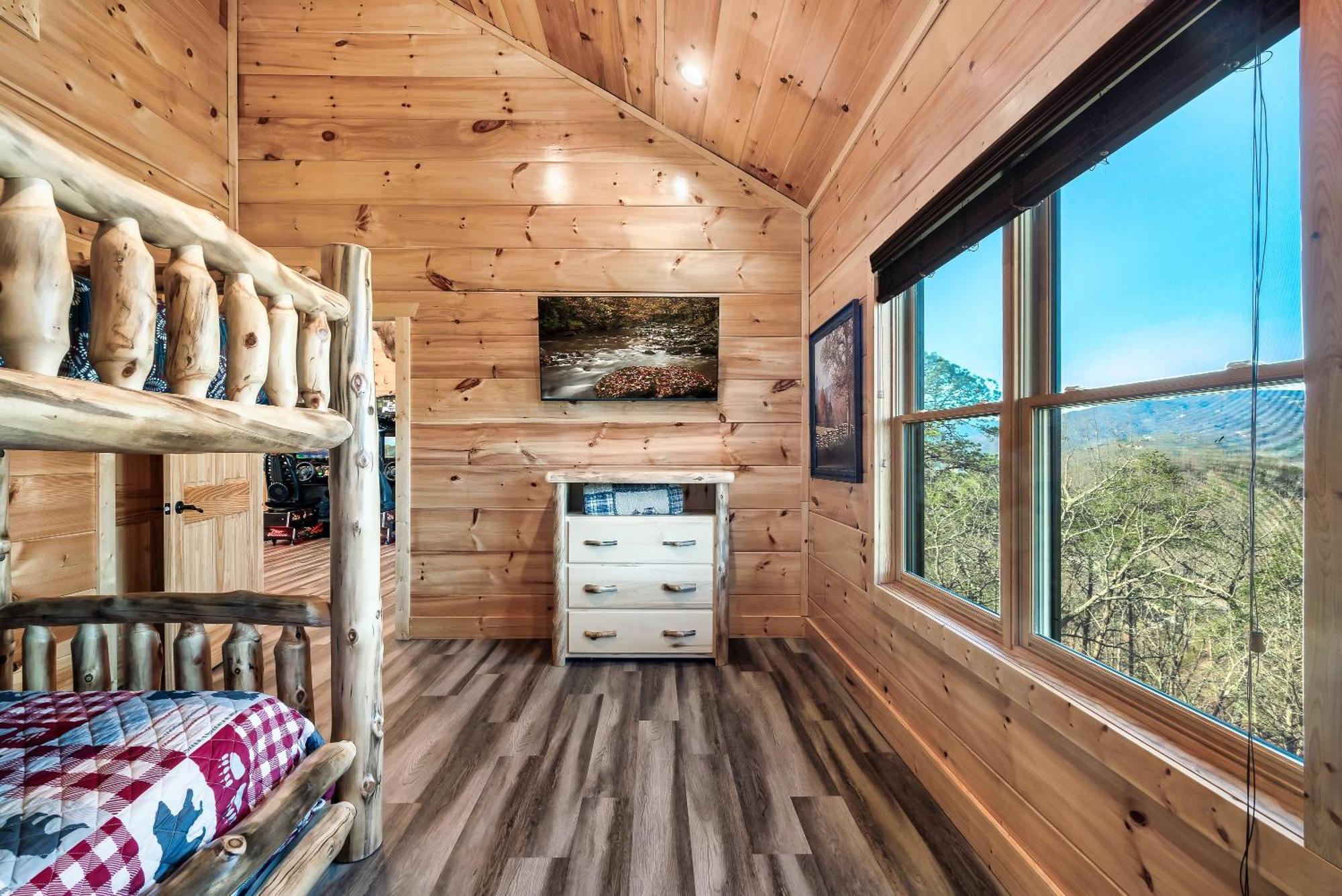 Full Equipped Cabin With A Pool And Game Room Smokies Views Gatlinburg