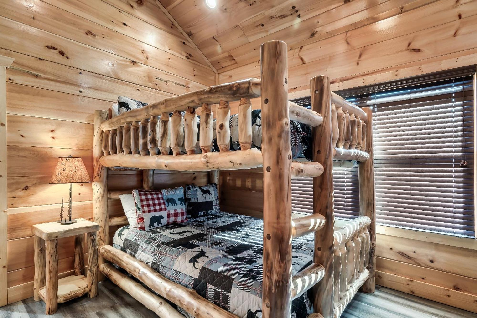 Full Equipped Cabin With A Pool And Game Room Smokies Views