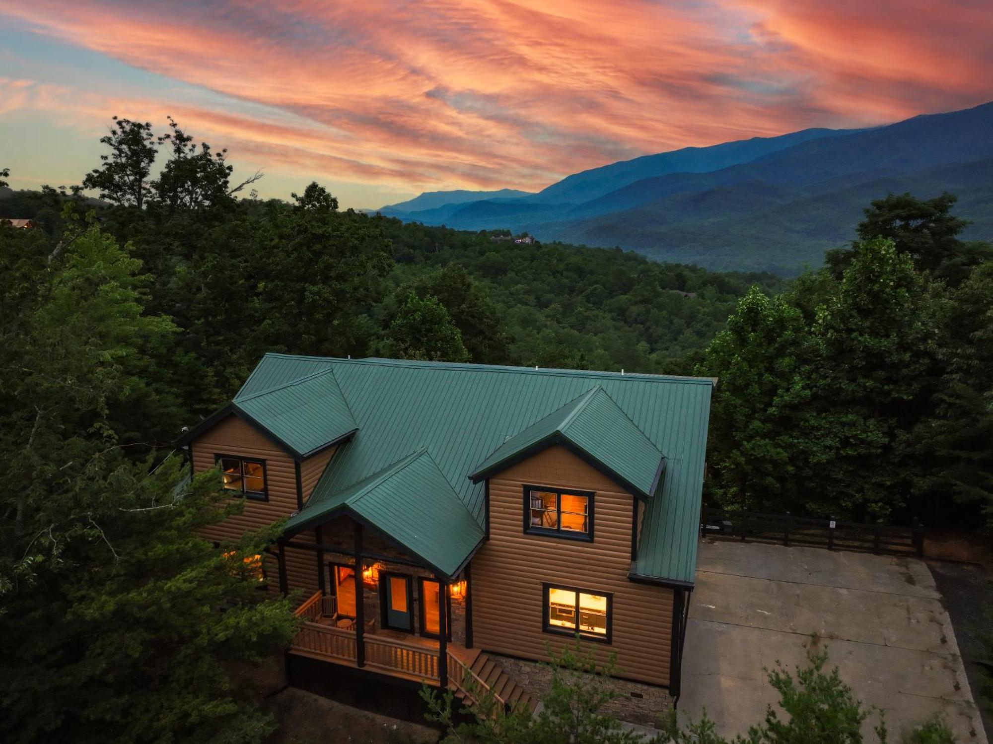 Treasure Of Tennessee Gatlinburg