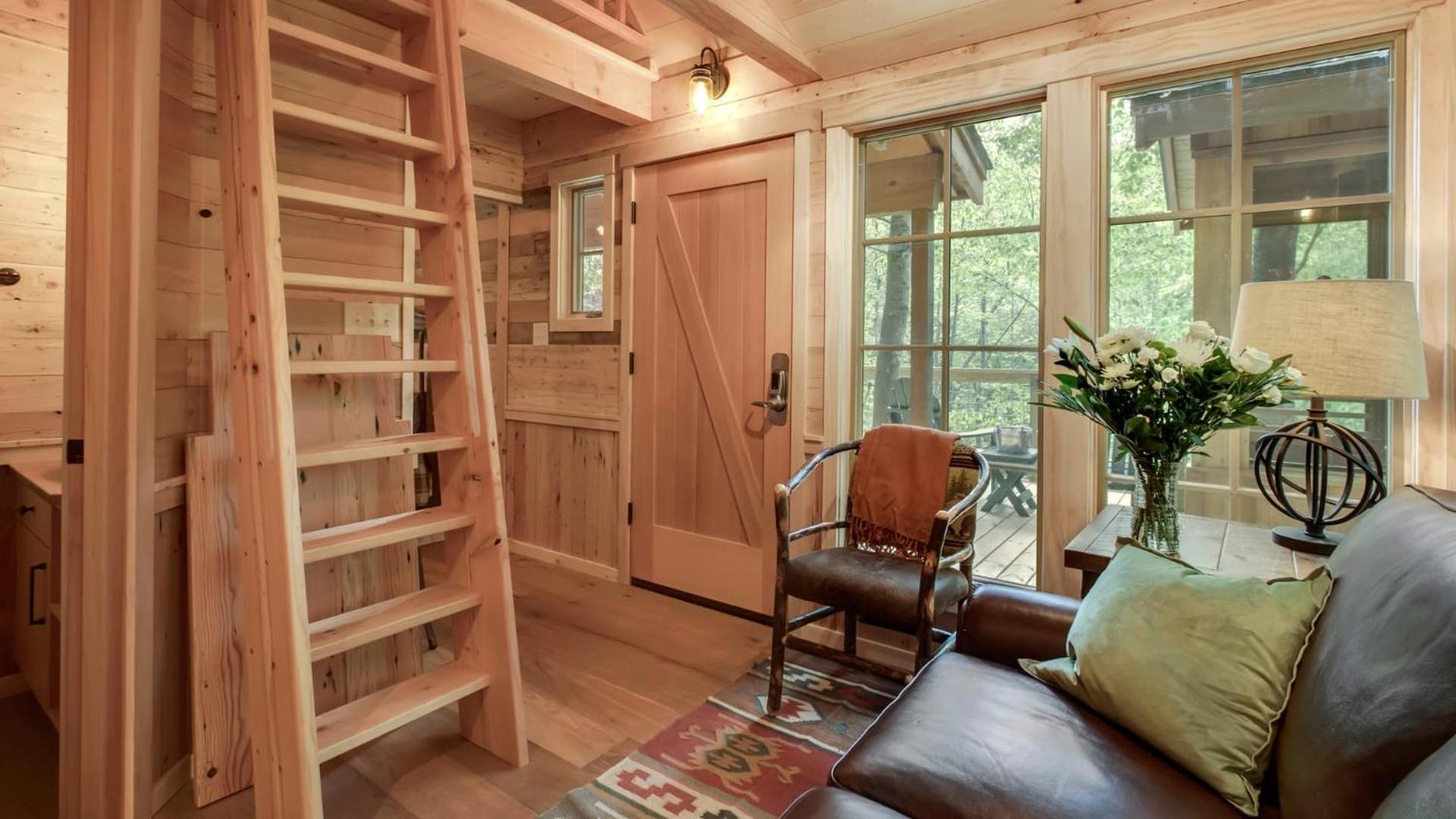 The Dogwood In Treehouse Grove At Norton Creek Holiday home Gatlinburg