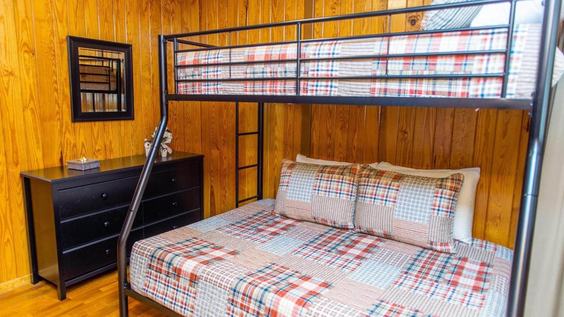 Little Smoky Retreat , 3 Bedroom , Close To Downtown And Pigeon Forge Holiday home *