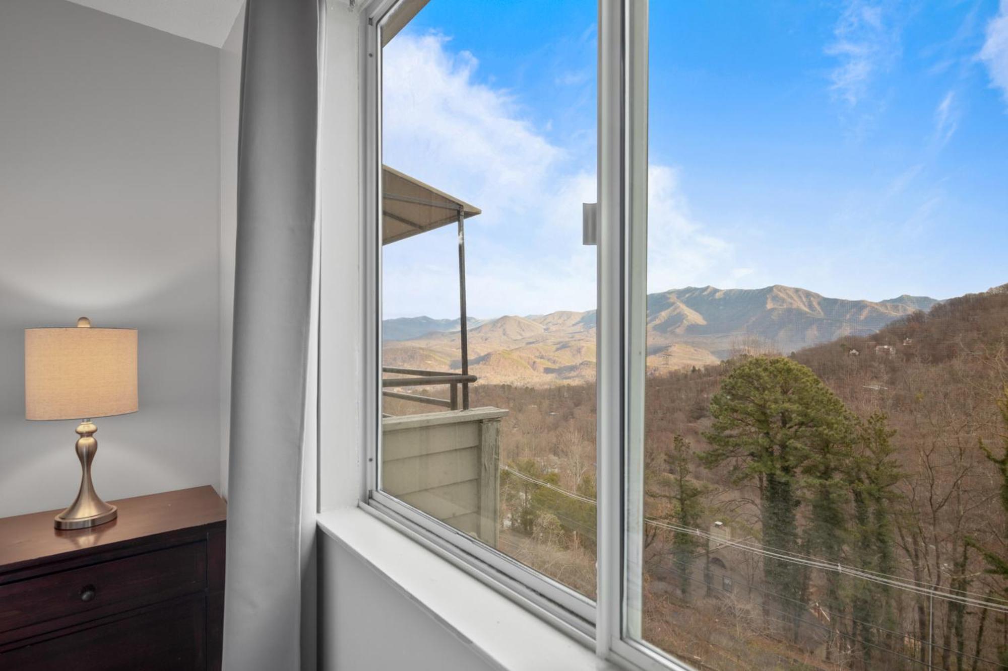 Apartment Summit Smoky Mountains View *