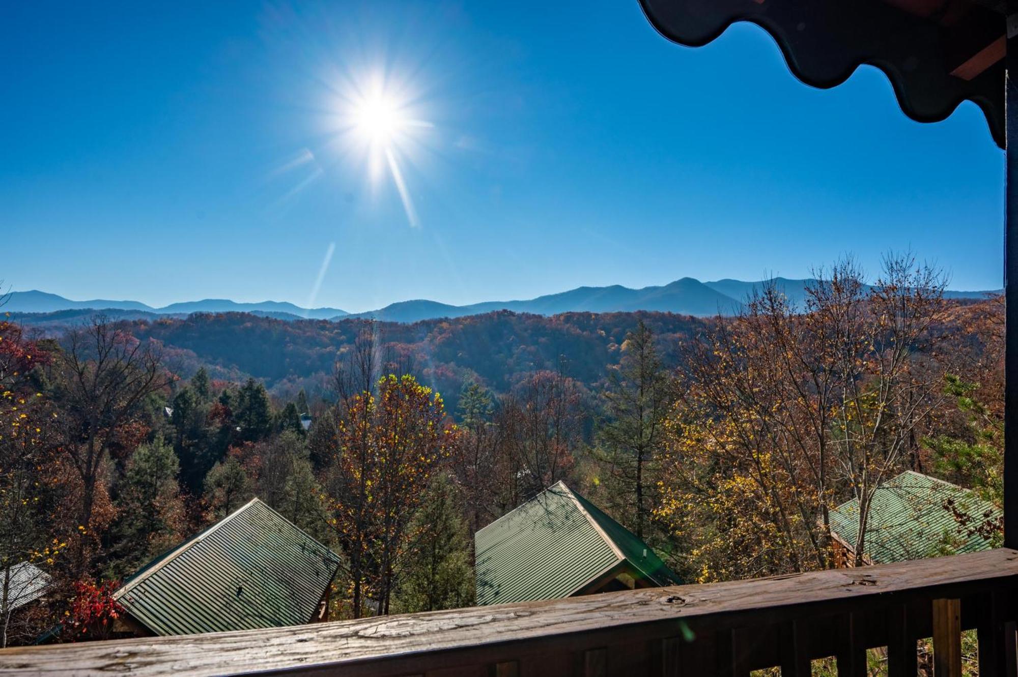 Spacious Smokies - Hot Tub With Mountain Views