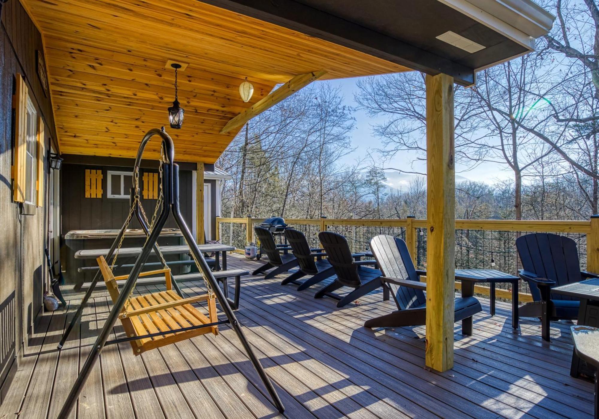 Whispering Winds, Hot Tub, Game Room, Wifi, 1089 Free Tickets Each Paid Day, Dollywood And Gatlinburg