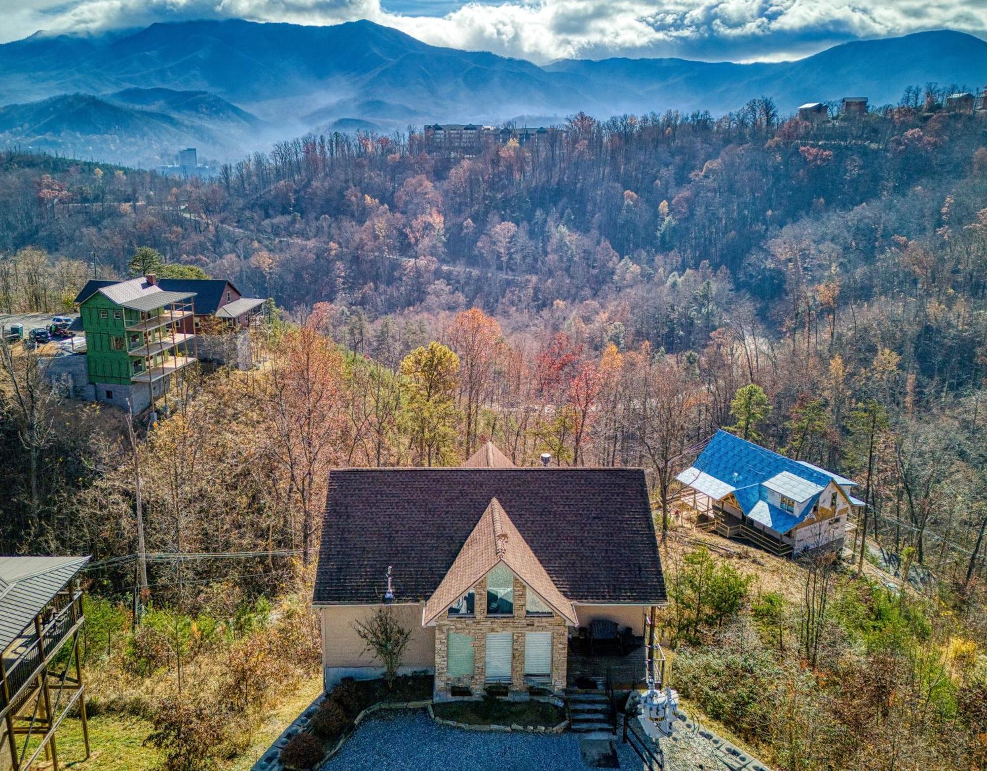 Chalet A Million Dollar View- Get 951 Worth Of Free Area Attraction Tickets For Each Paid Day! *