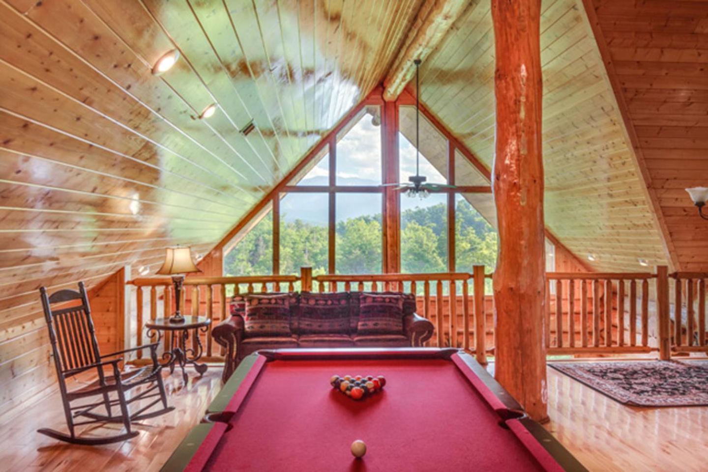 Holiday home Big Bear Ridge Lodge: Mountain View Log Retreat *