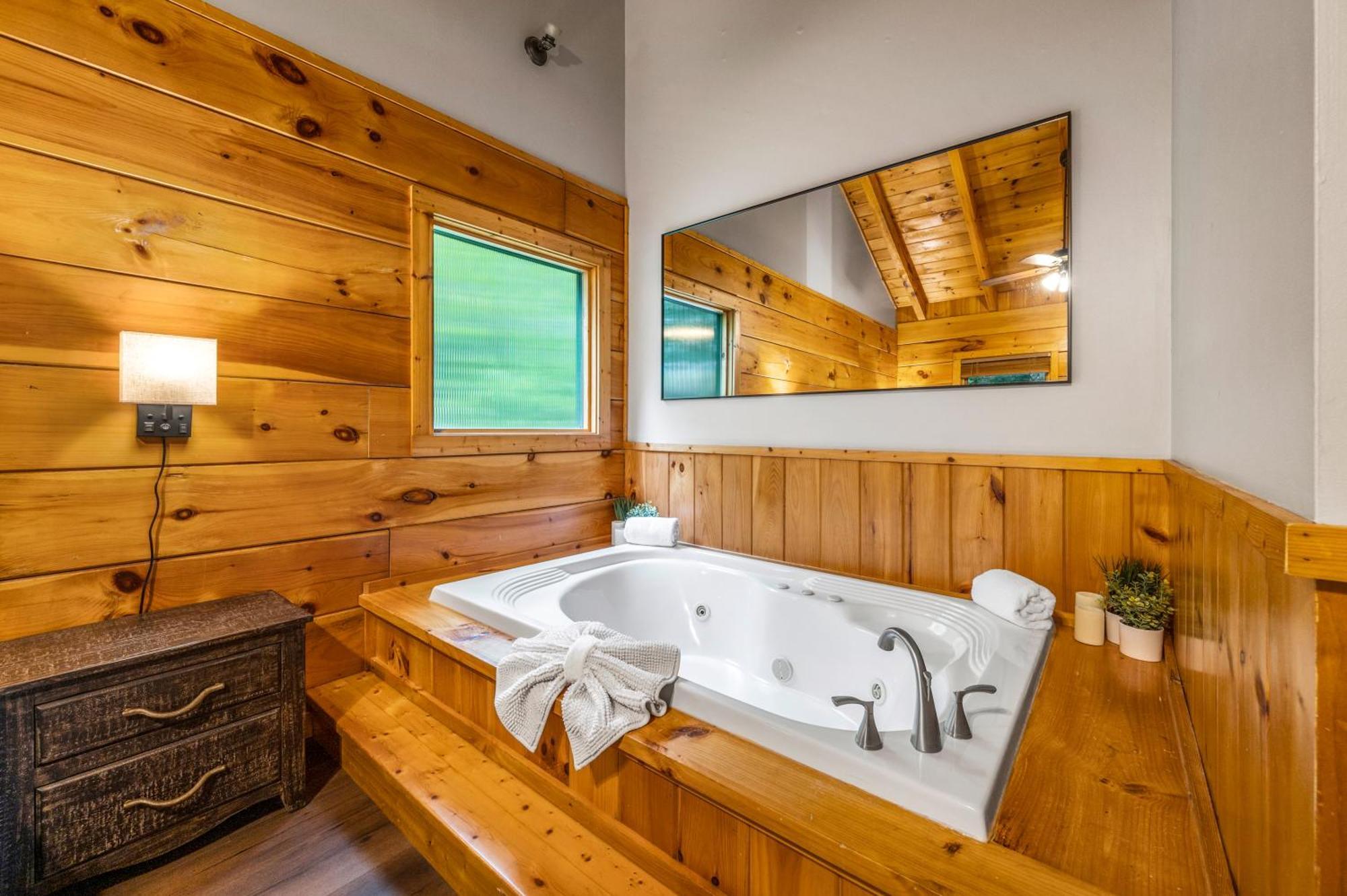 Bear Bottom Cabin Holiday home
