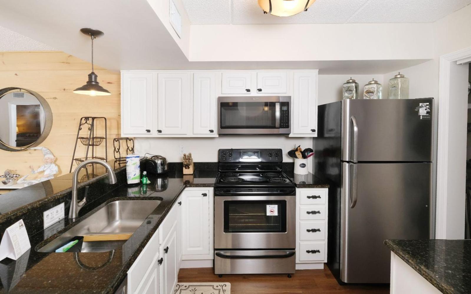 Bearly Behavin Apartment