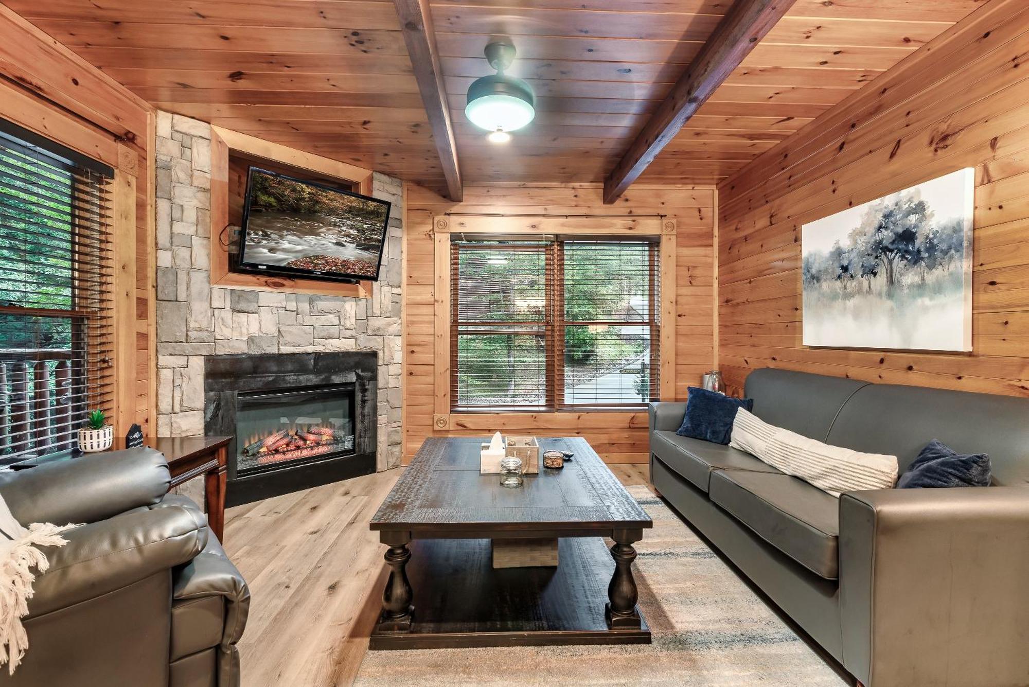 And Play At The Ryland: Private Game & Community Pool Retreat Holiday home