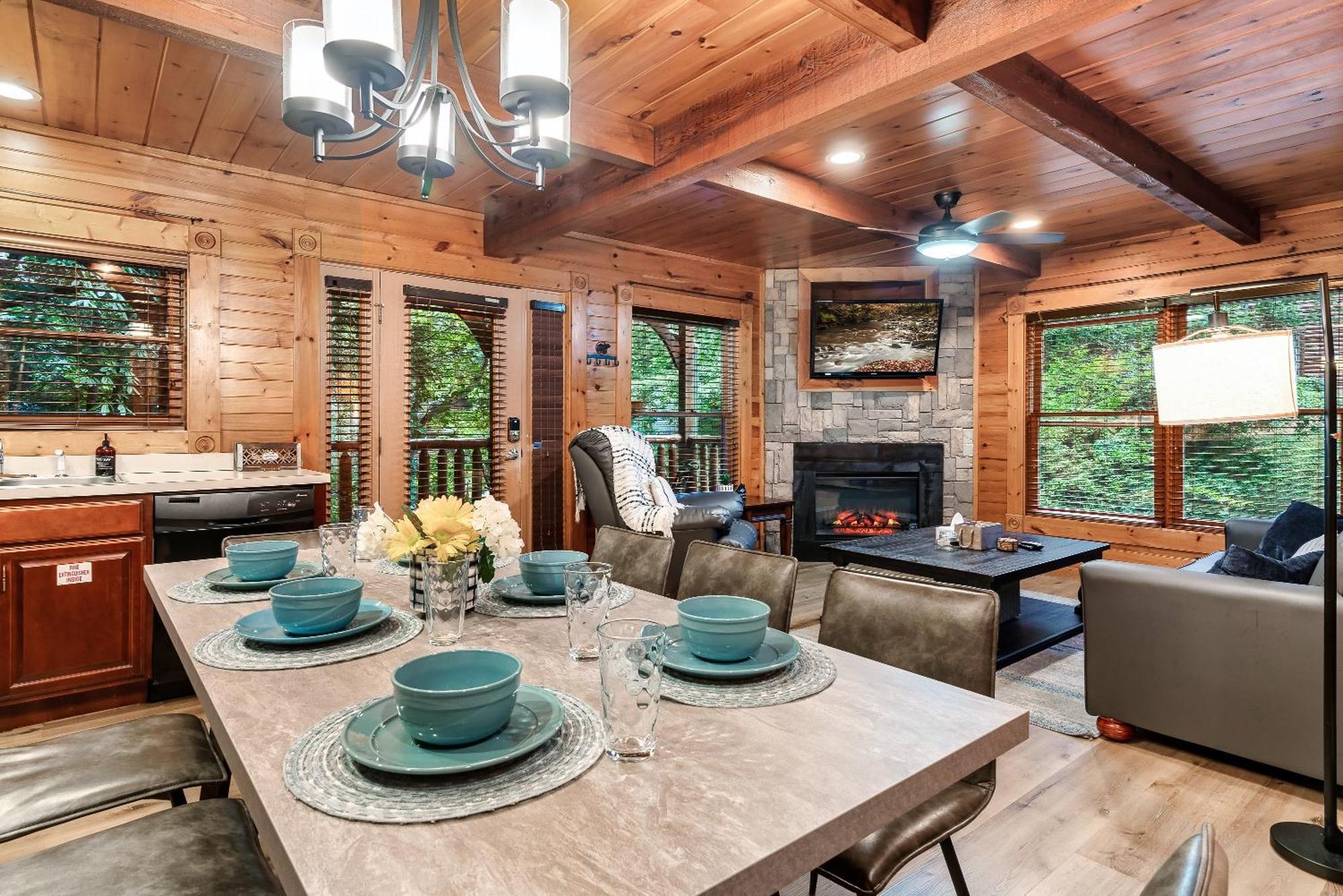 Holiday home And Play At The Ryland: Private Game & Community Pool Retreat Gatlinburg