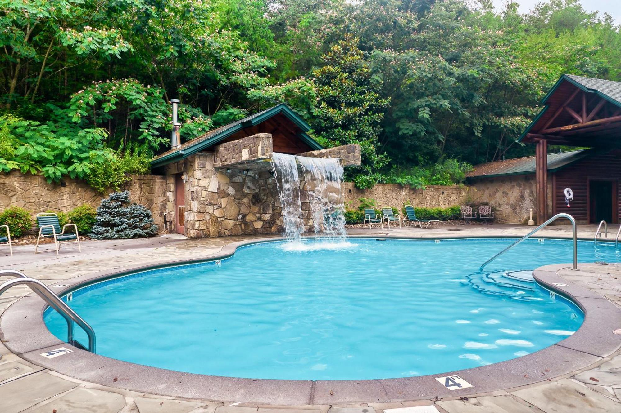 And Play At The Ryland: Private Game & Community Pool Retreat Holiday home *