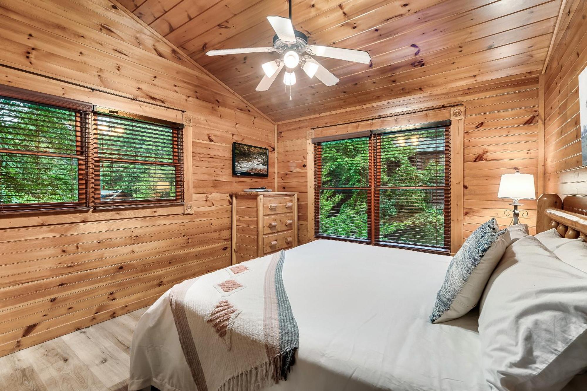 And Play At The Ryland: Private Game & Community Pool Retreat Holiday home Gatlinburg