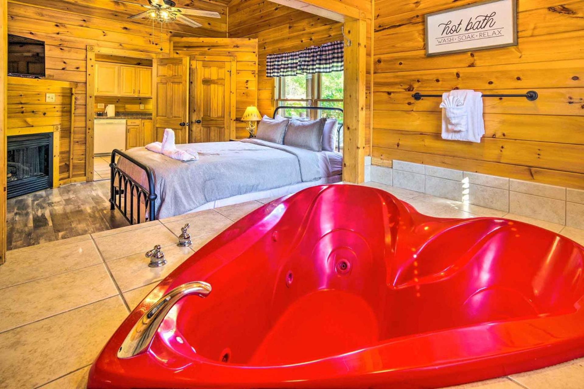 Holiday home Dog Friendly, Romantic Mtn Getaway Hot Tub Pool