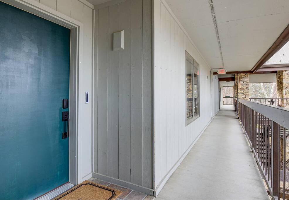 Holiday home Lux Retro Getaway W/ Ober & Smoky Mtn Views! *