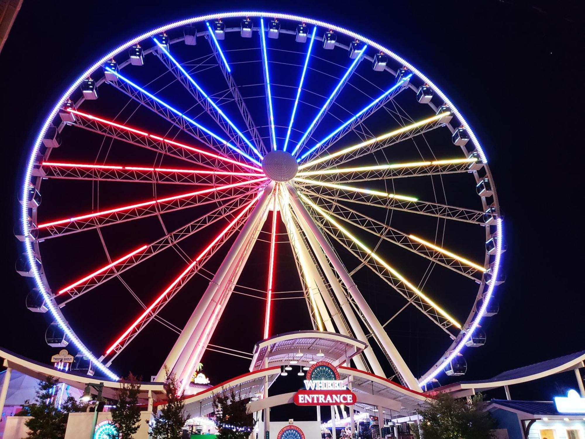 Chalet A Million Dollar View- Get 951 Worth Of Free Area Attraction Tickets For Each Paid Day!