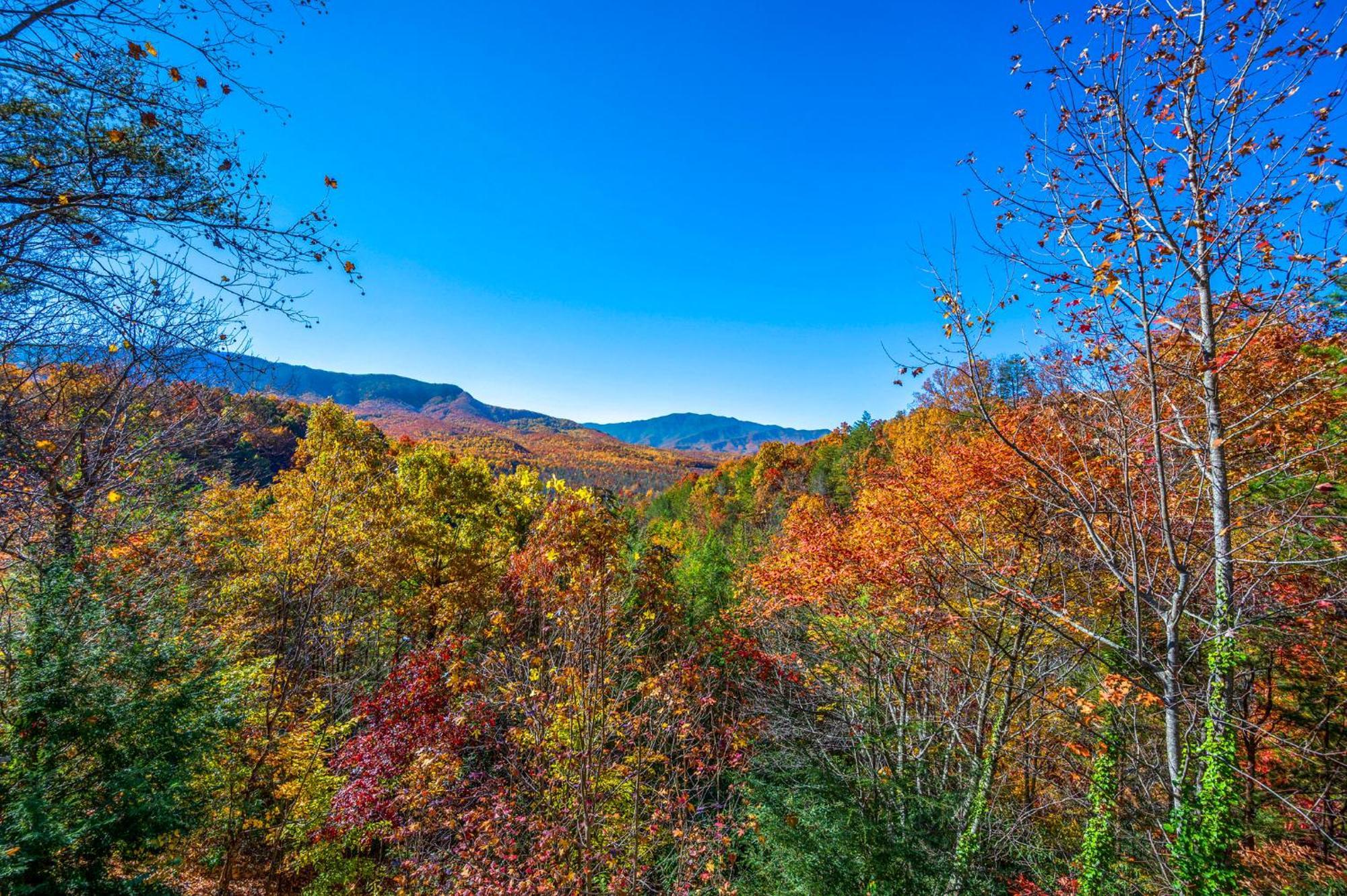 Sweet Serenity By Stony Brook * Gatlinburg