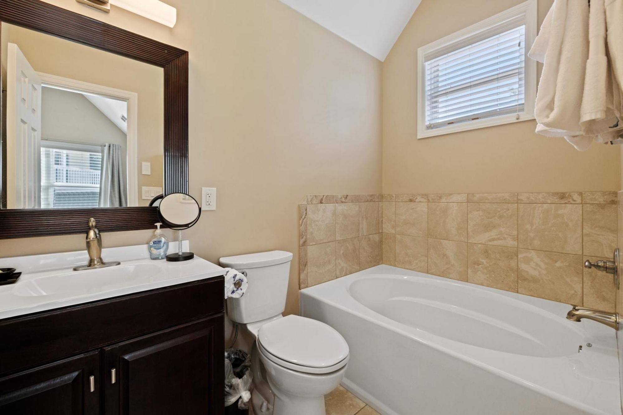 Little Bear Is Located Only A Half-mile Away From Downtown Gatlinburg! Holiday home Gatlinburg
