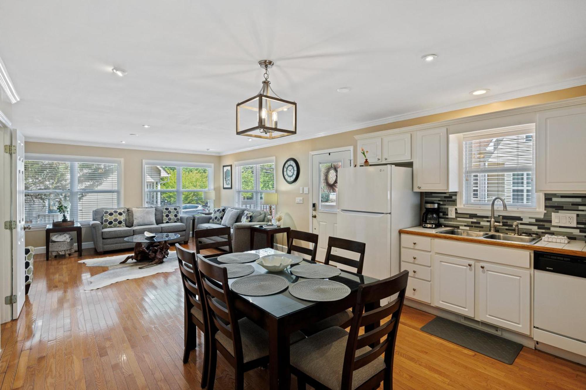 Holiday home Little Bear Is Located Only A Half-mile Away From Downtown Gatlinburg!