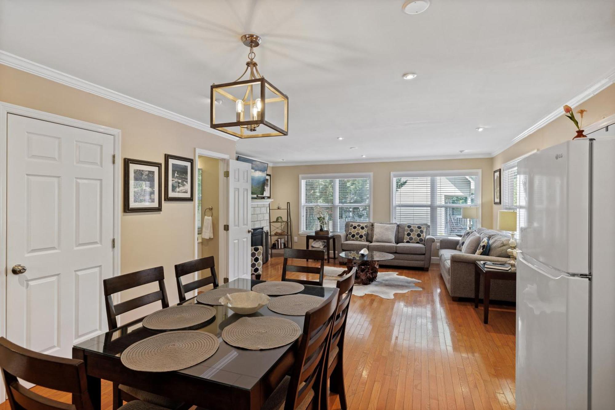 Holiday home Little Bear Is Located Only A Half-mile Away From Downtown Gatlinburg!