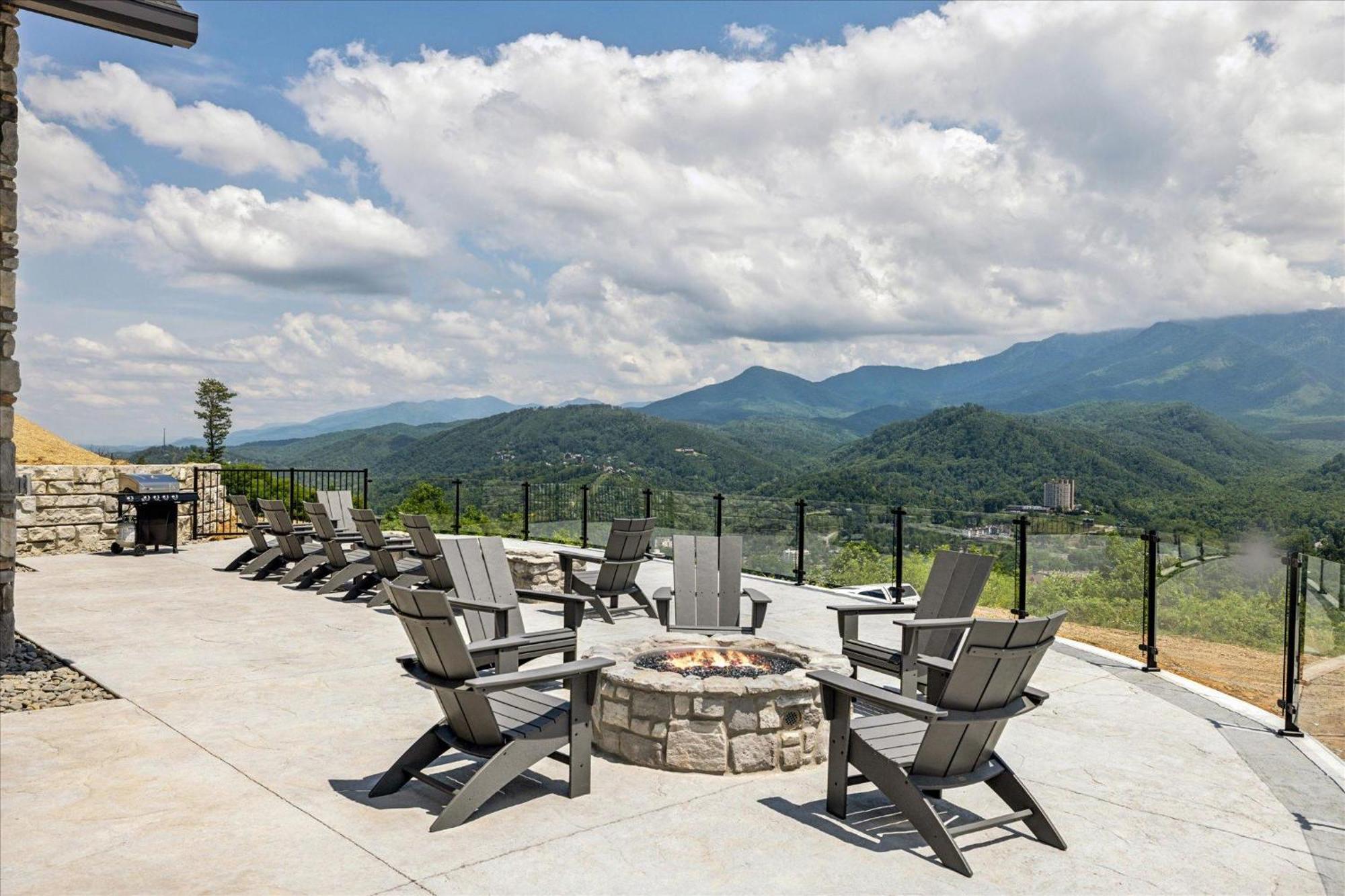 Highlands Of The Smokies 501ph 3br Holiday home