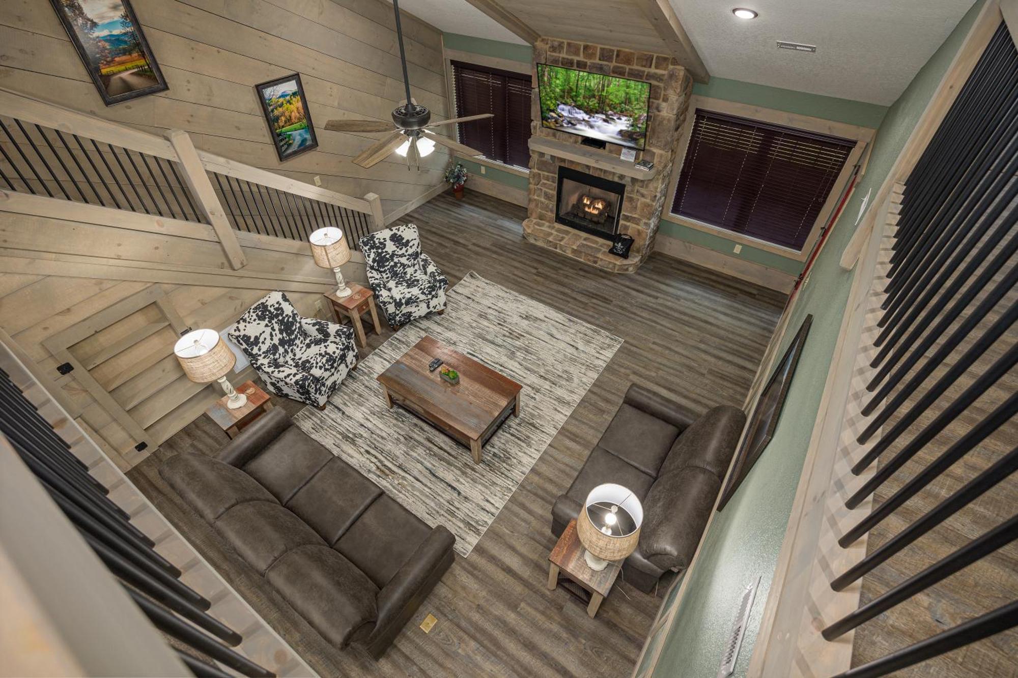 Smoky Pines Chalet Gatlinburg