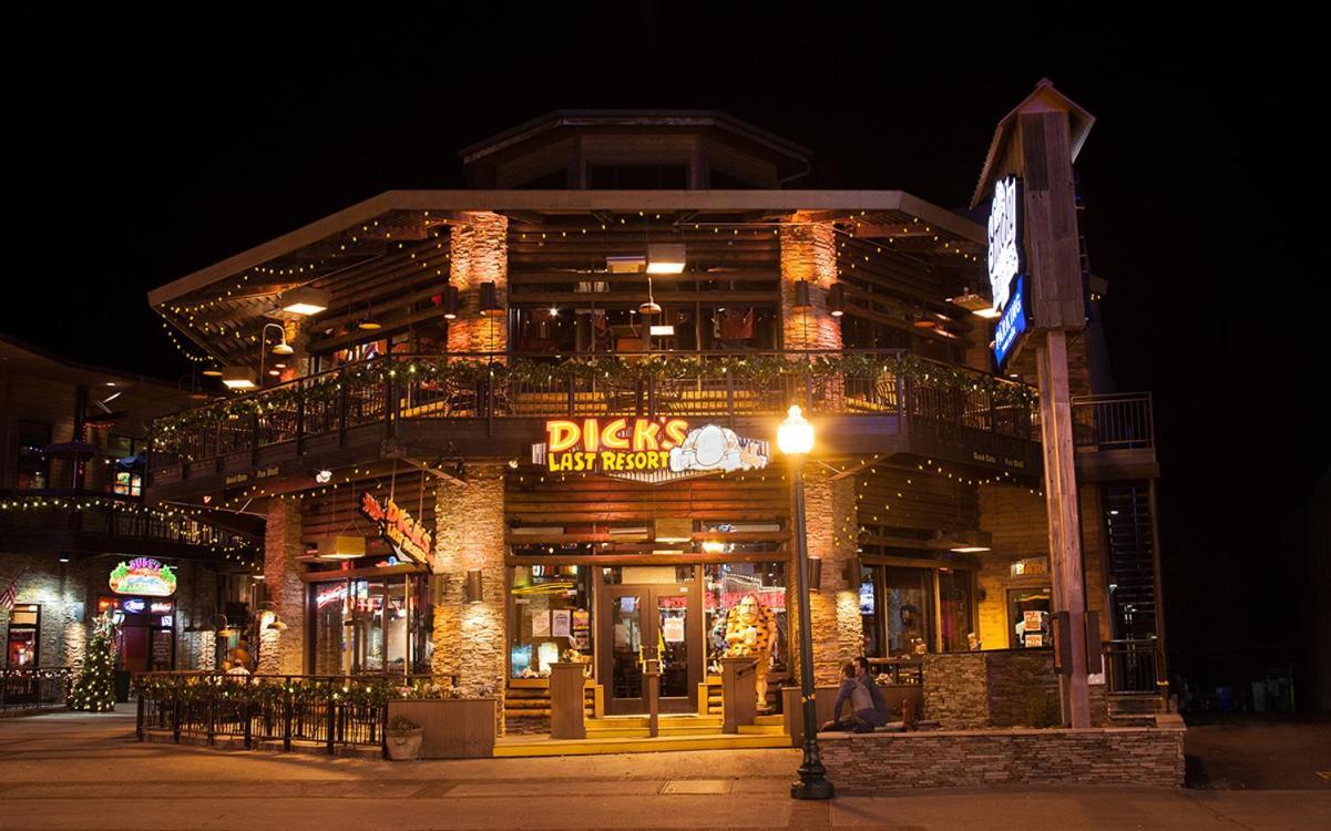Knotty Pine Delight Holiday home Gatlinburg