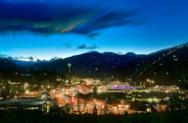 Bearfoot Memories * Gatlinburg