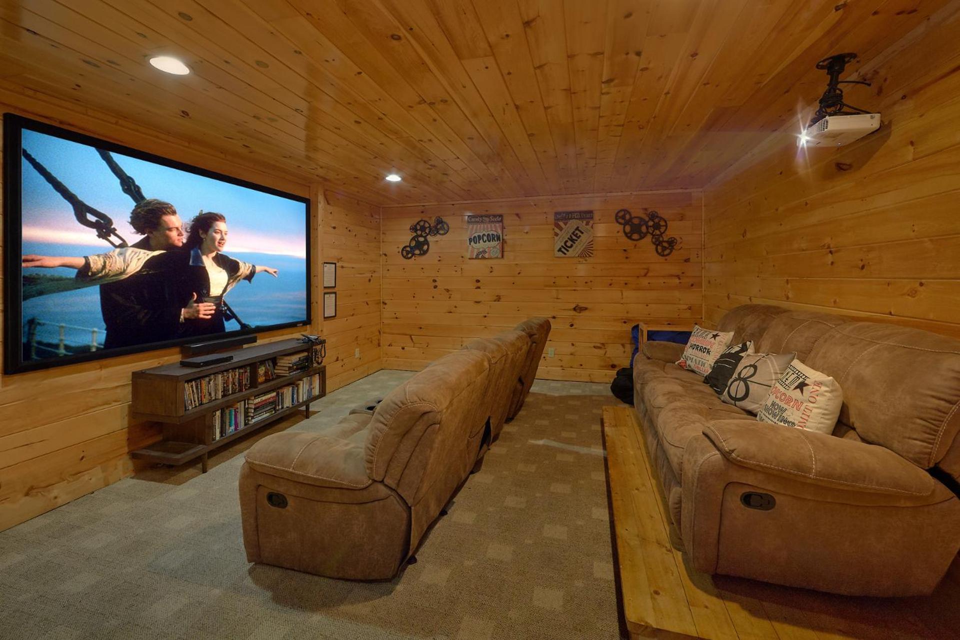 Natural Attractions Apartment
