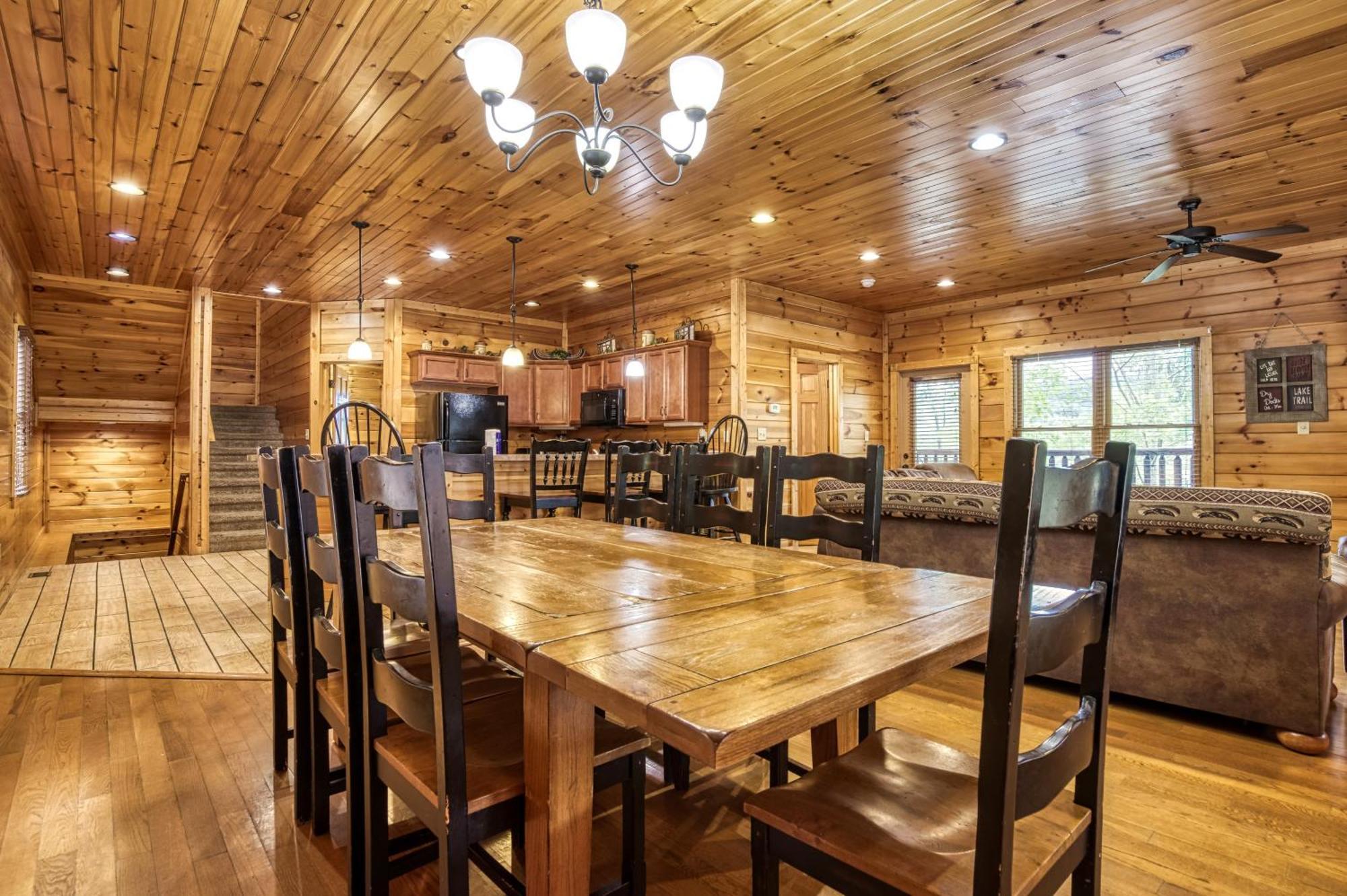 Holiday home Heights, Hot Tub, Game Room, Theater Room, 1089 Of Free Tickets For Each Paid Day *