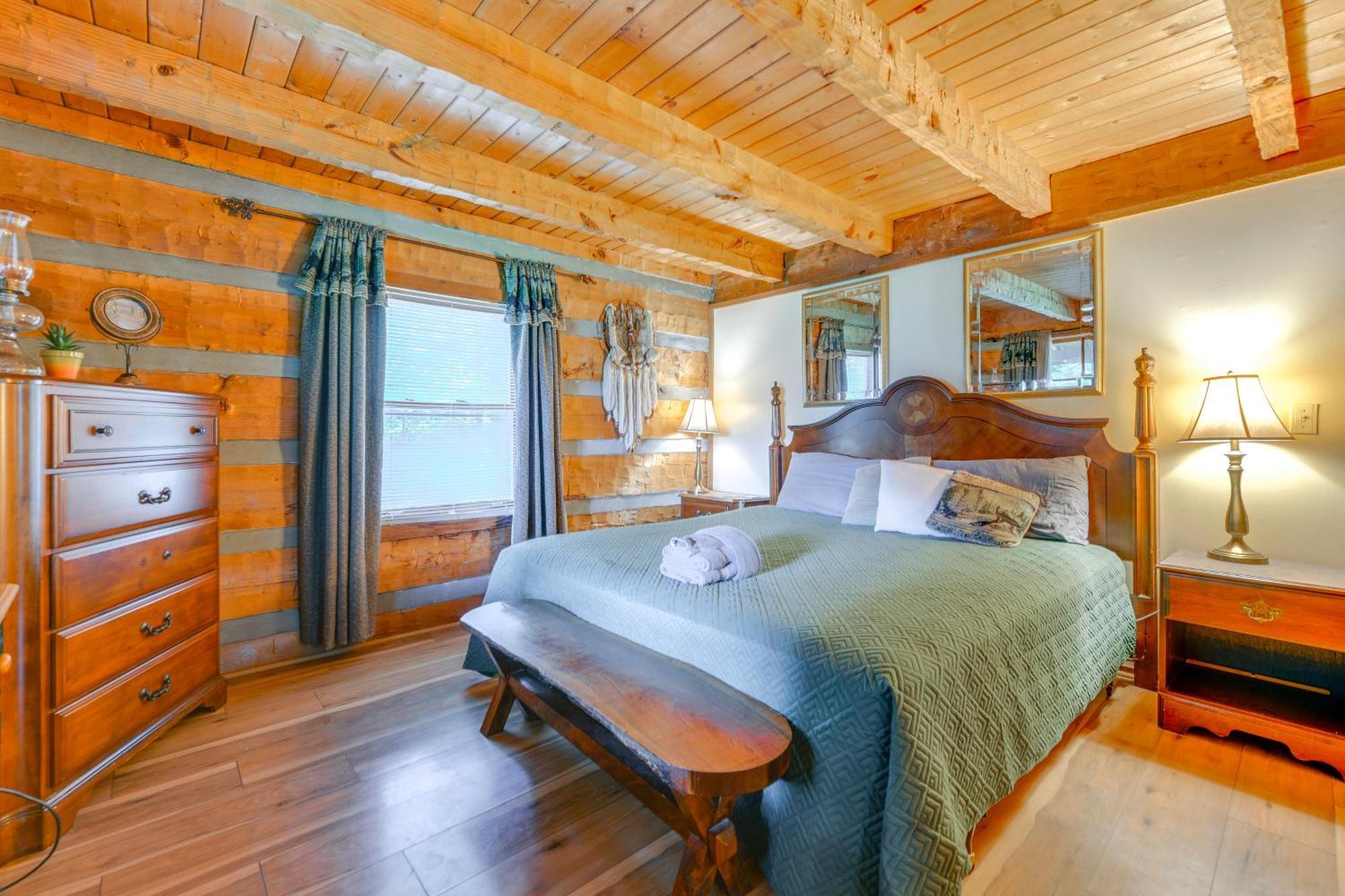 Holiday home Smoky Mountain About 1 Mi To Park! *