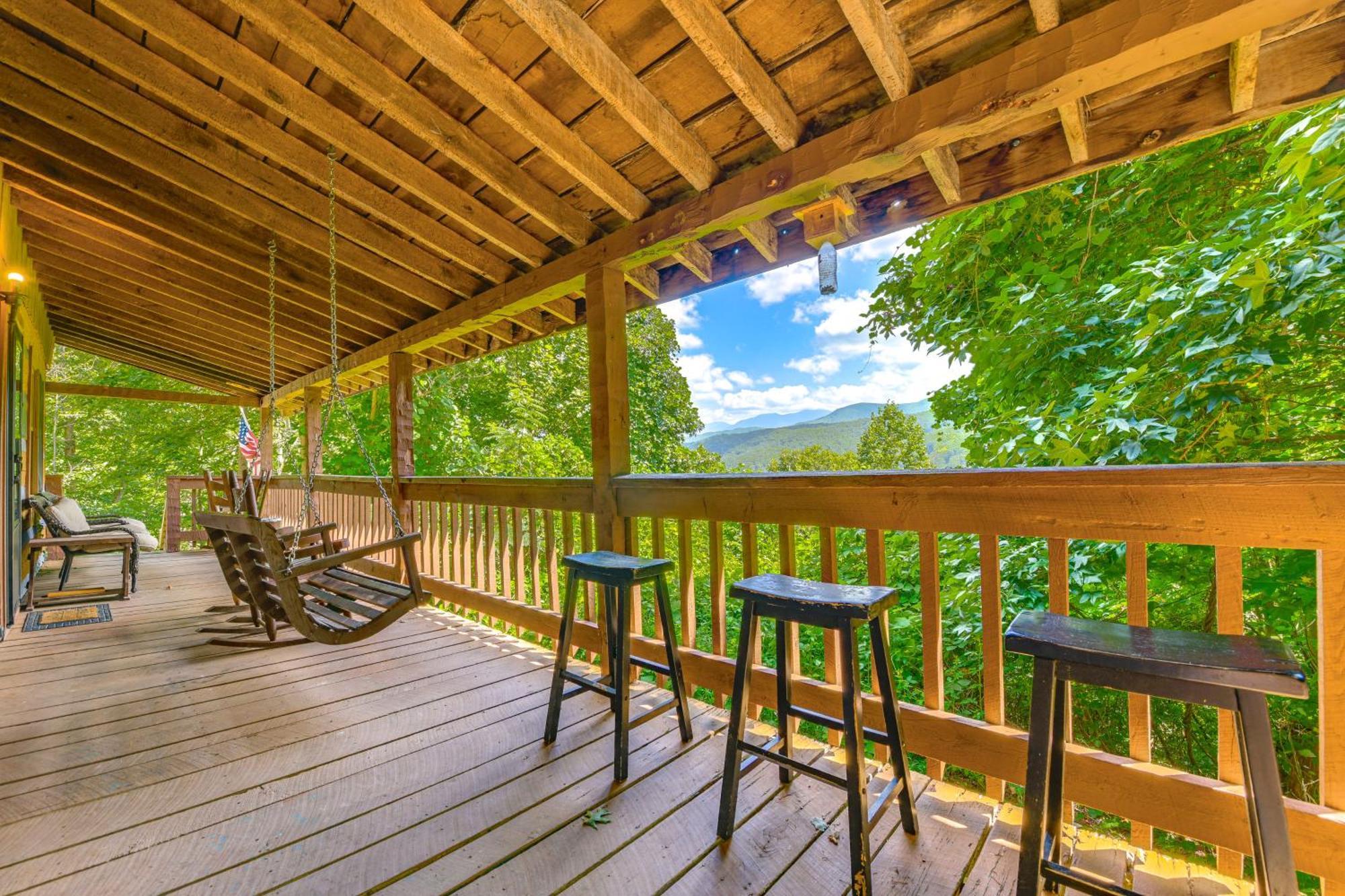 Holiday home Smoky Mountain About 1 Mi To Park!