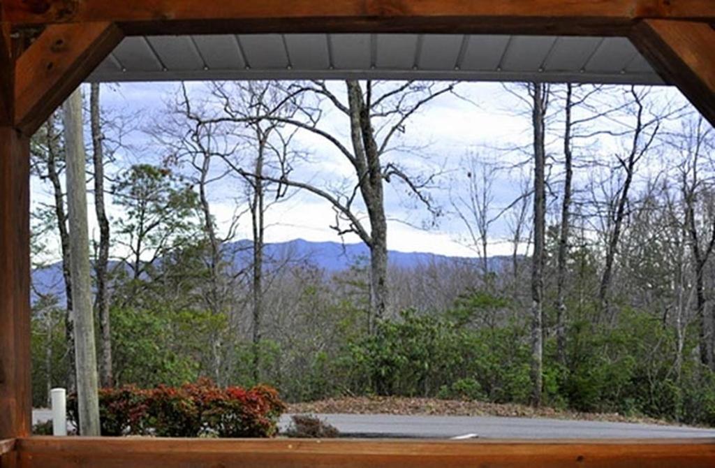 Holiday home Mountain Dew - 2 Bedrooms, 2 Baths, Sleeps 4