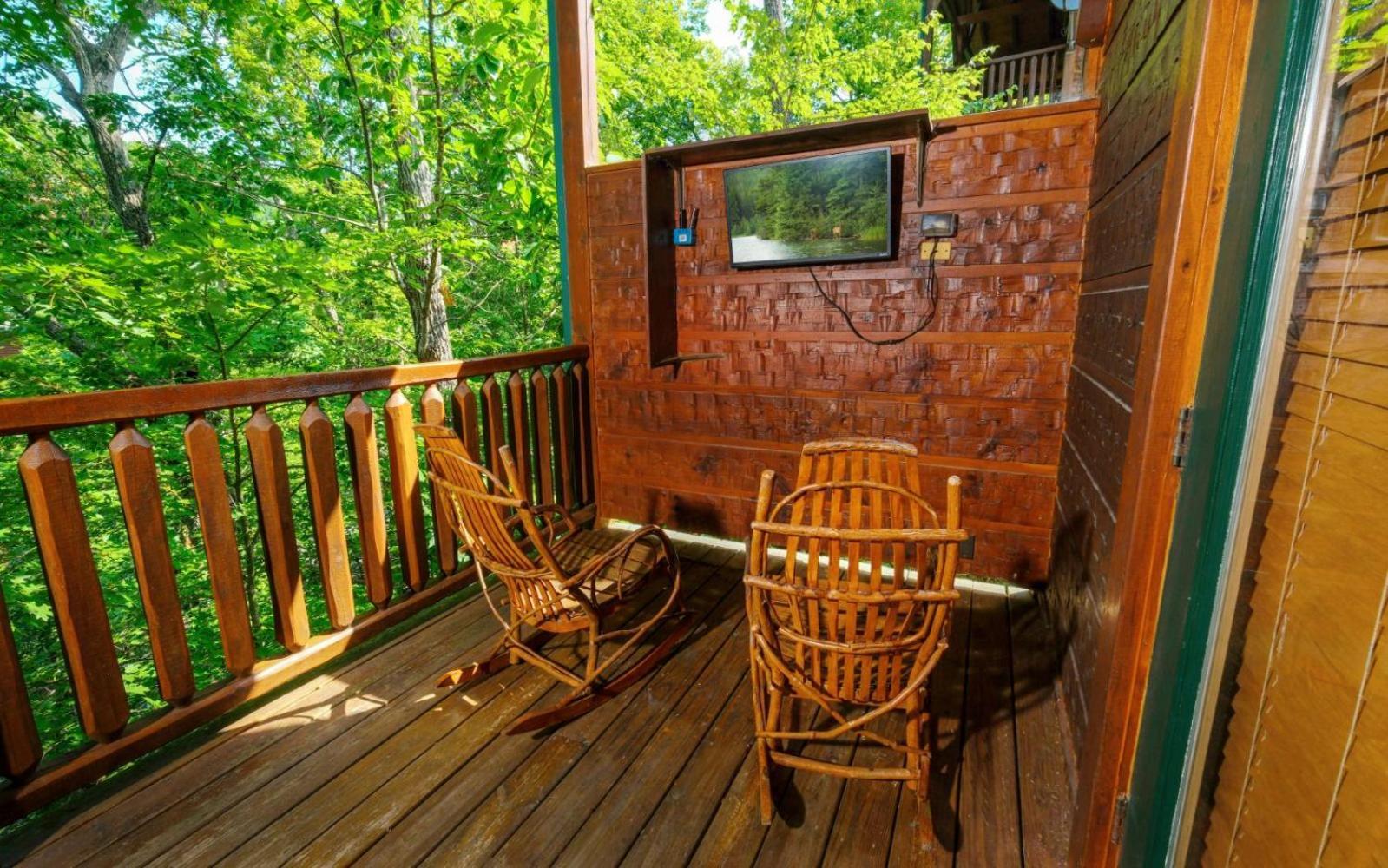 Villa Mountain Getaway And A Theater *