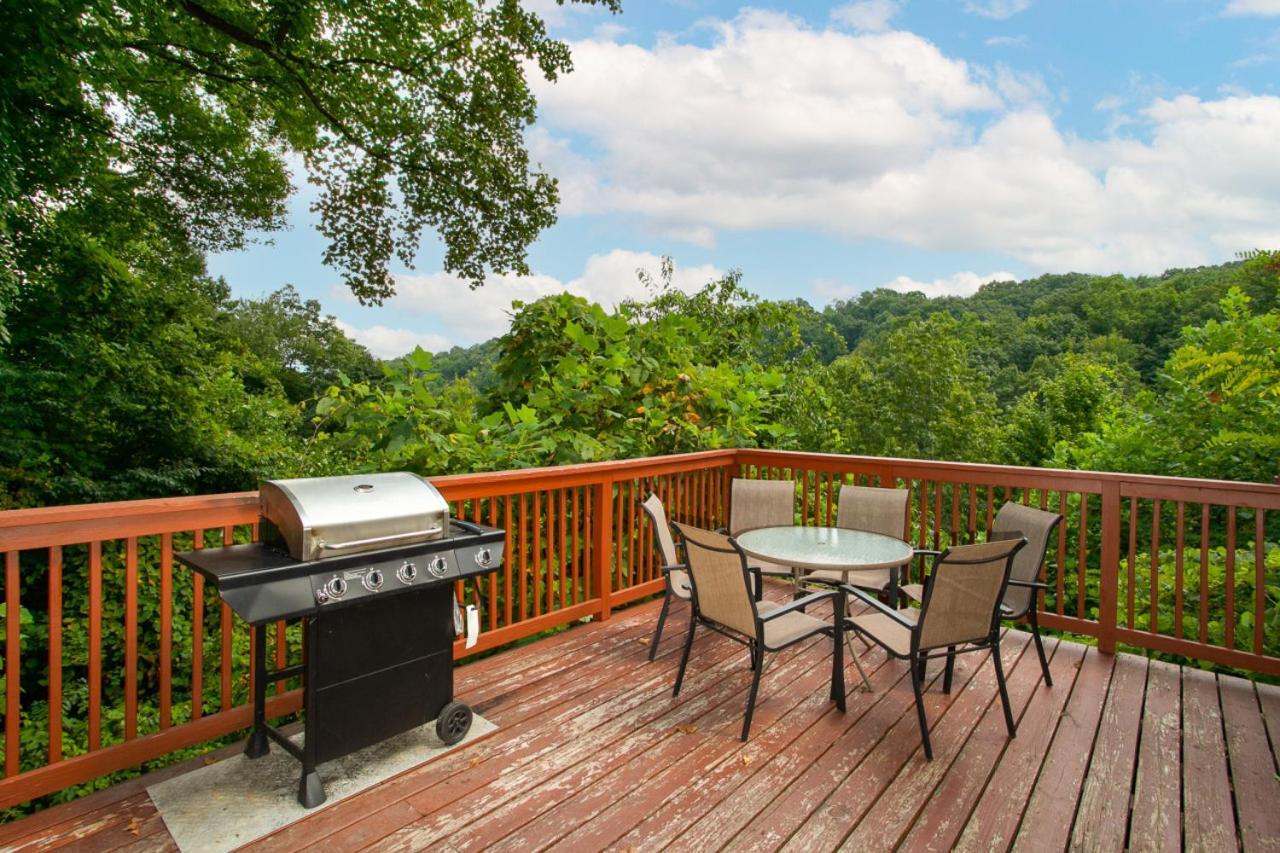 Ridgeview - Games, Hot Tub Fireplace & Pool!