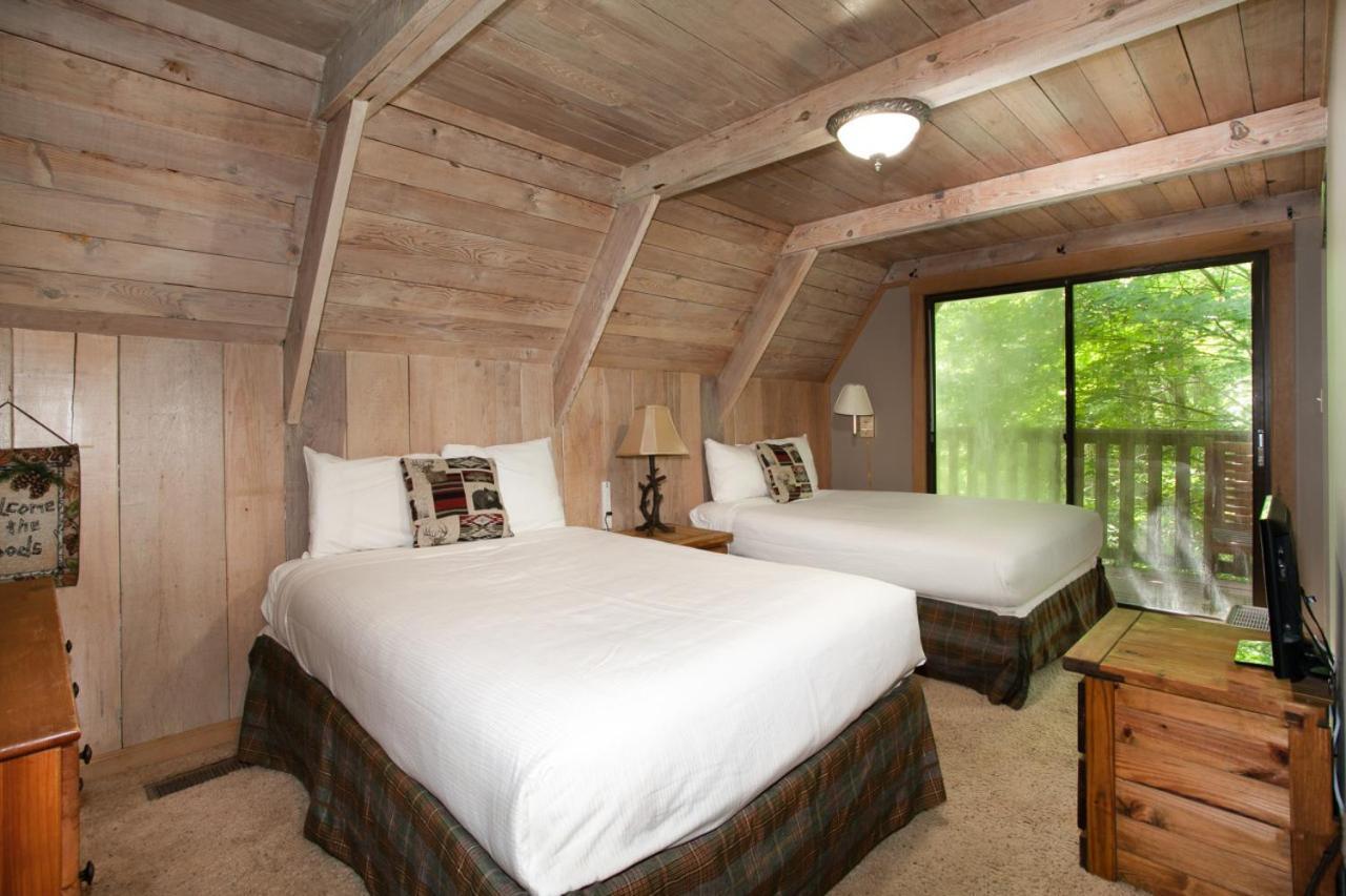 Holiday home Ridgeview - Games, Hot Tub Fireplace & Pool! Gatlinburg