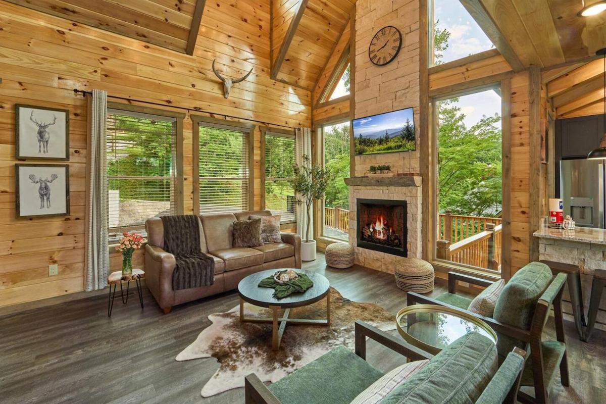 Holiday home Mountain View, Indoor Pool, Luxury Cabin, Bears