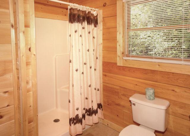 Honey Bear Hideaway * Gatlinburg