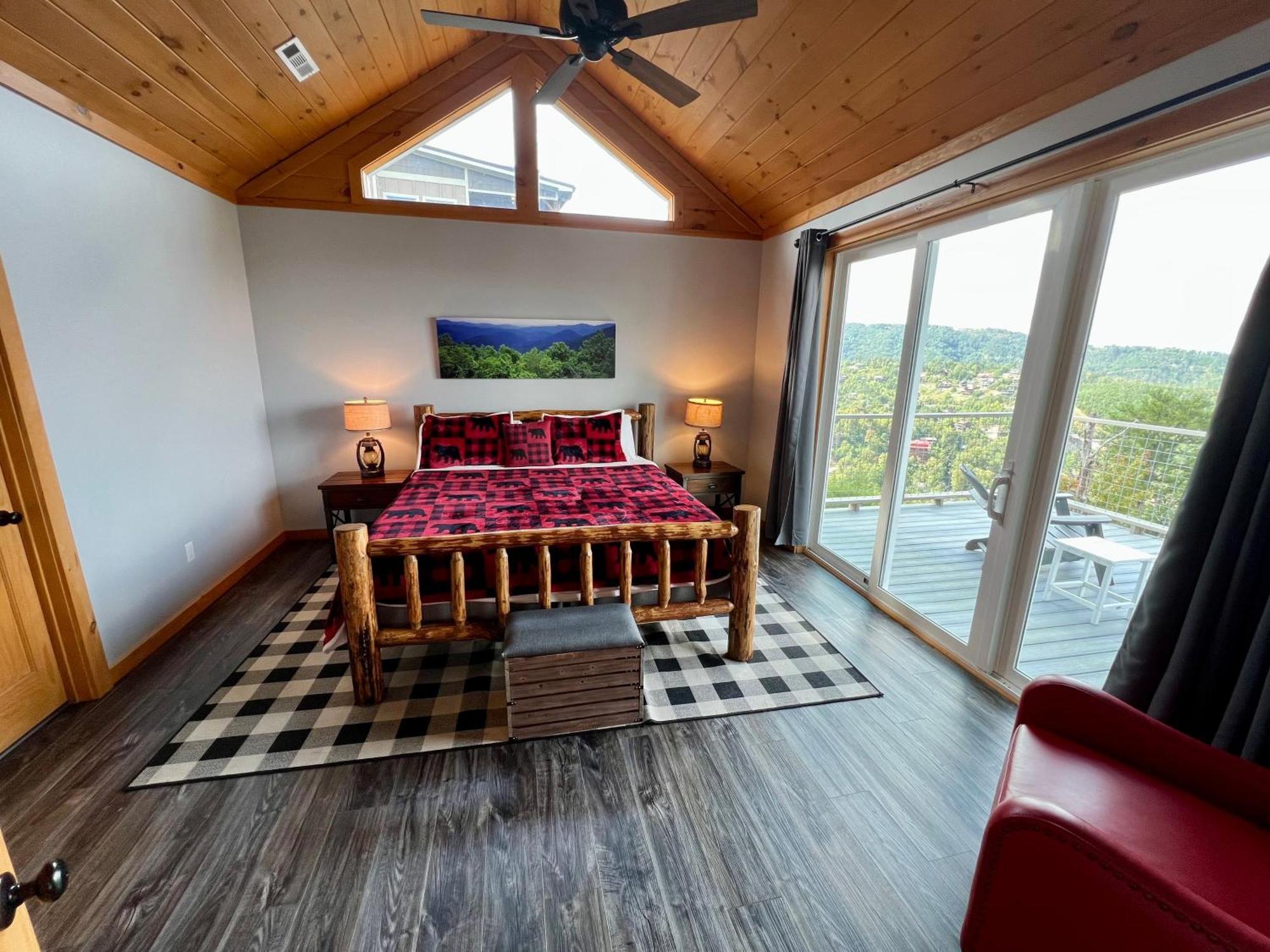 Close Enough To Perfect Luxurious 4 Bedroom With Game & Stunning Views Holiday home